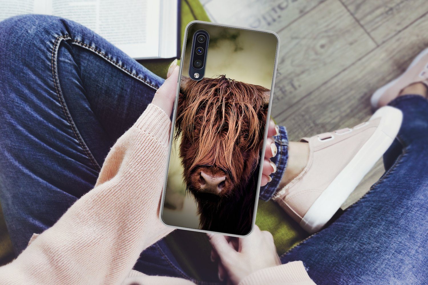 MuchoWow Handyhülle für Samsung Galaxy A30s Schottischer Hochländer - Licht - Porträt - Na, Smartphone-Bumper, Print, Handy Schutzhülle Dünn