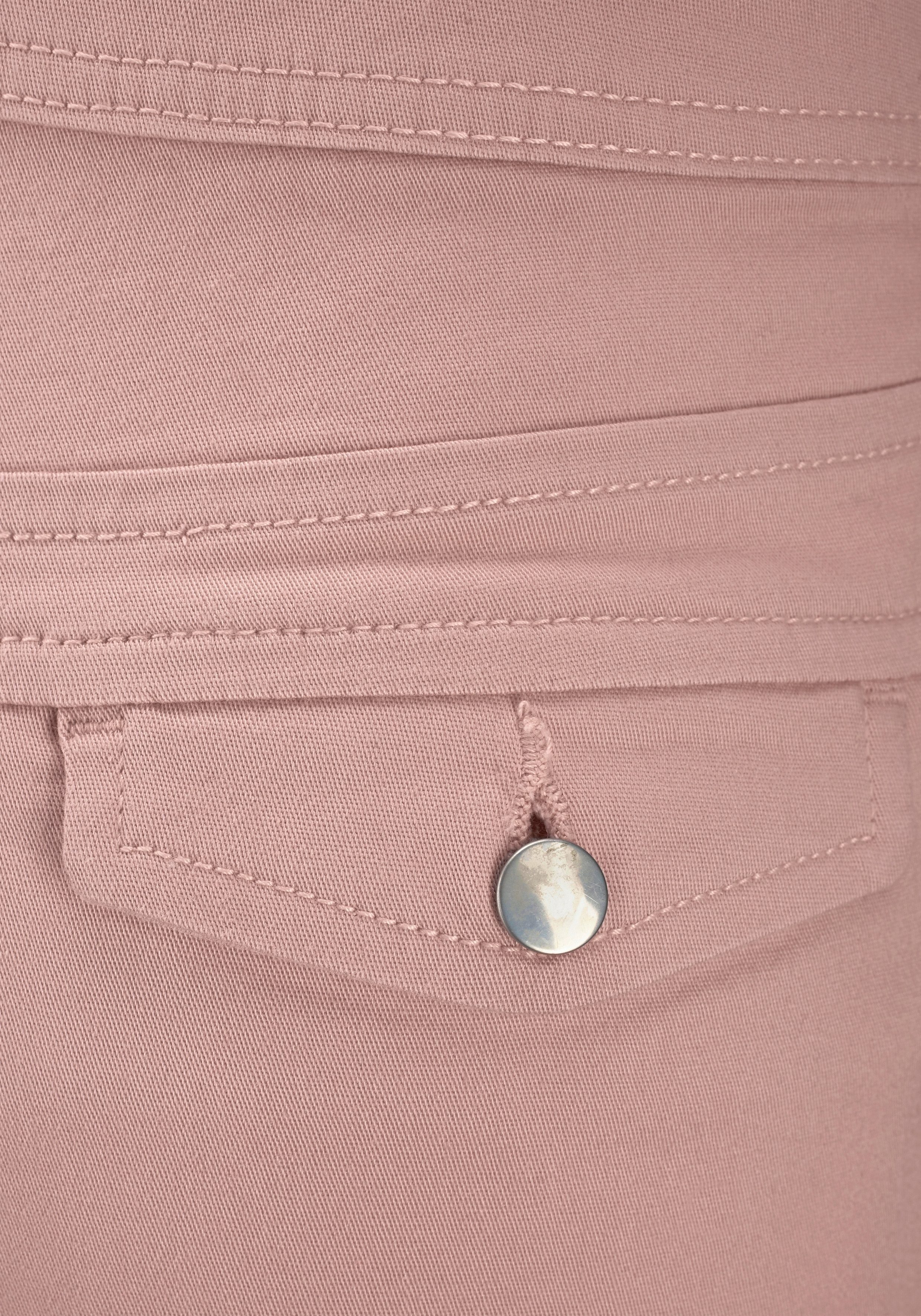 LASCANA Shorts aus elastischer, sommerlicher Baumwollware mit Taschen, kurze Hose, Freizeitlook, Sommerhose