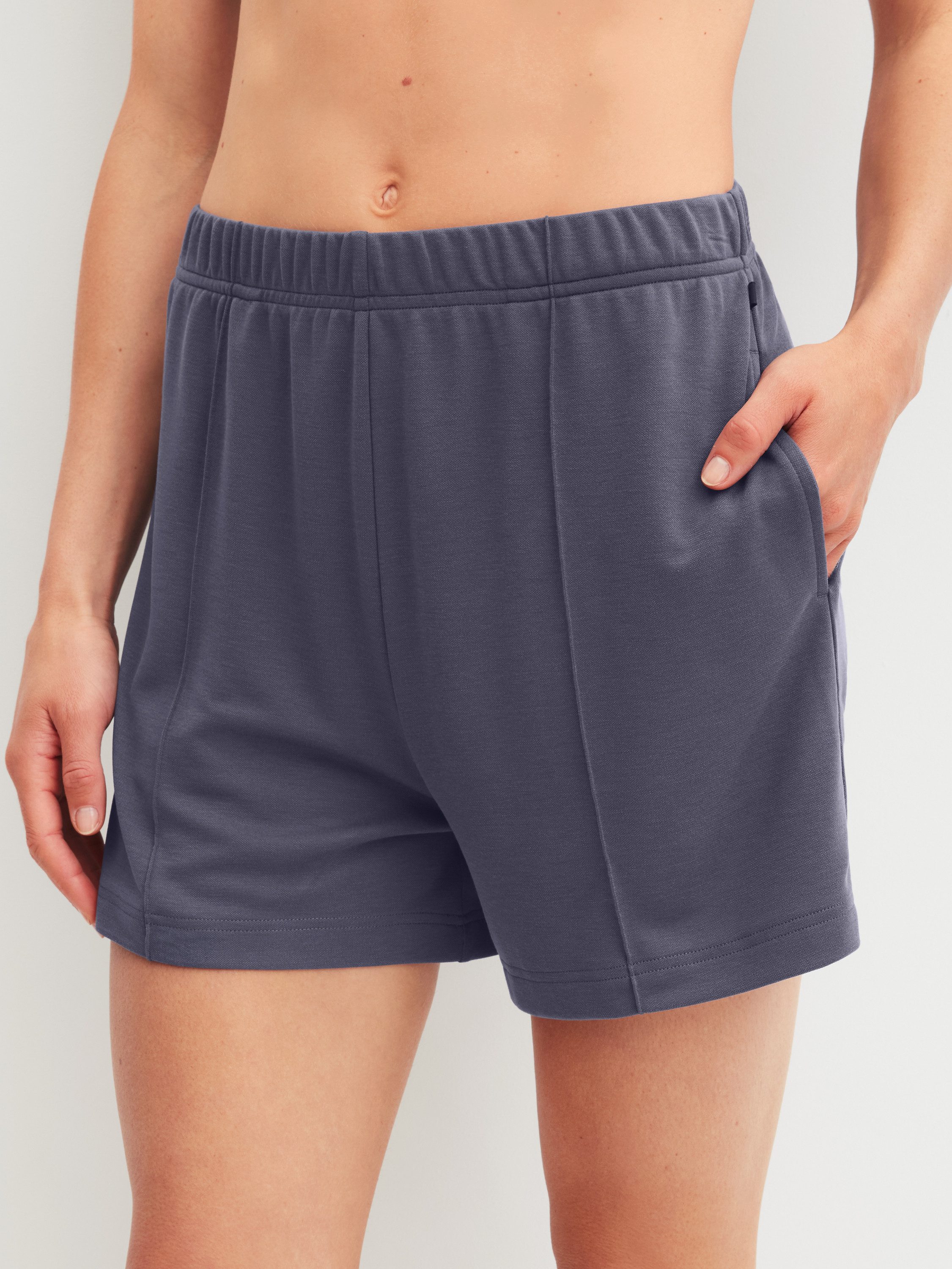 CALIDA Pyjamashorts Natural Loungewear Damen (1-tlg) leichte Modalfaser, atmungsaktiv, elastischer Bund, mit Seitentaschen