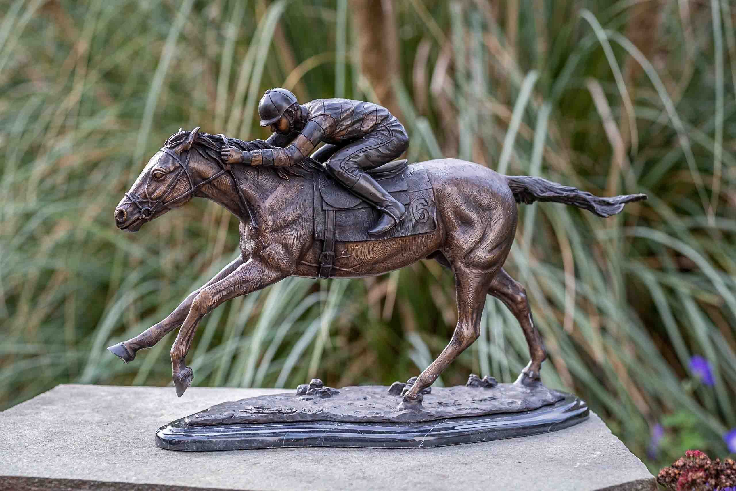 Bronze-Skulptur IDYL Pferd, Dekofigur Bronze auf Jockey IDYL
