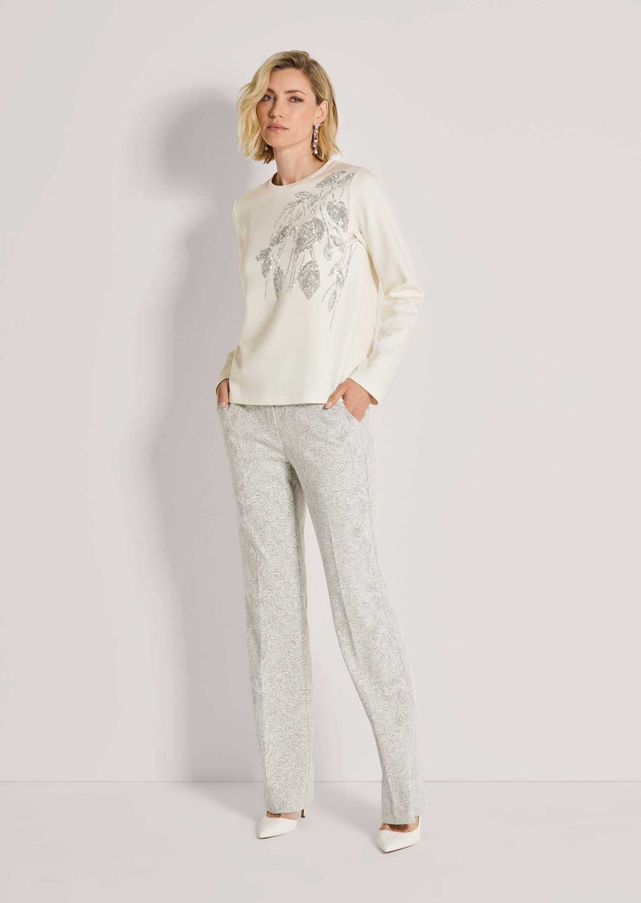 MADELEINE Langarmshirt Sweatshirt mit Paillettenstickerei Funkelnde Glam-Details auf entspannter Form