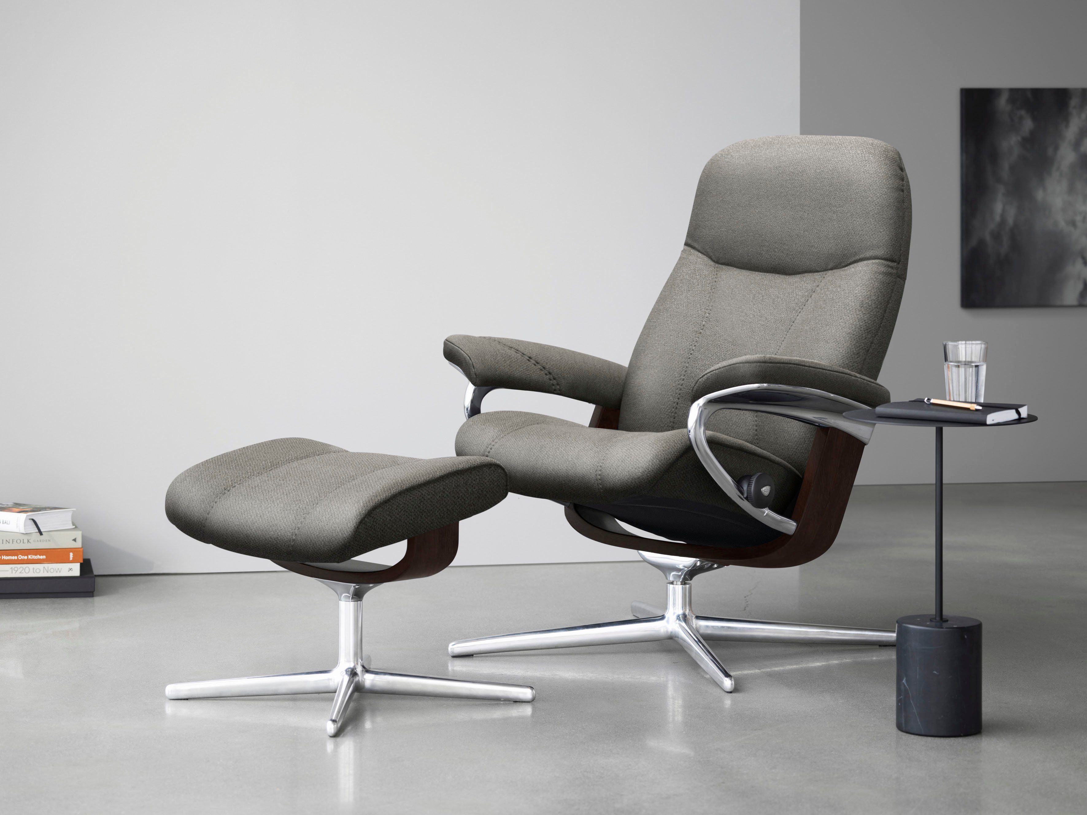 Stressless® Relaxsessel Consul (Set, Hocker), S, L, Base, Hocker, Größe & mit Braun mit mit Relaxsessel M Cross Holzakzent