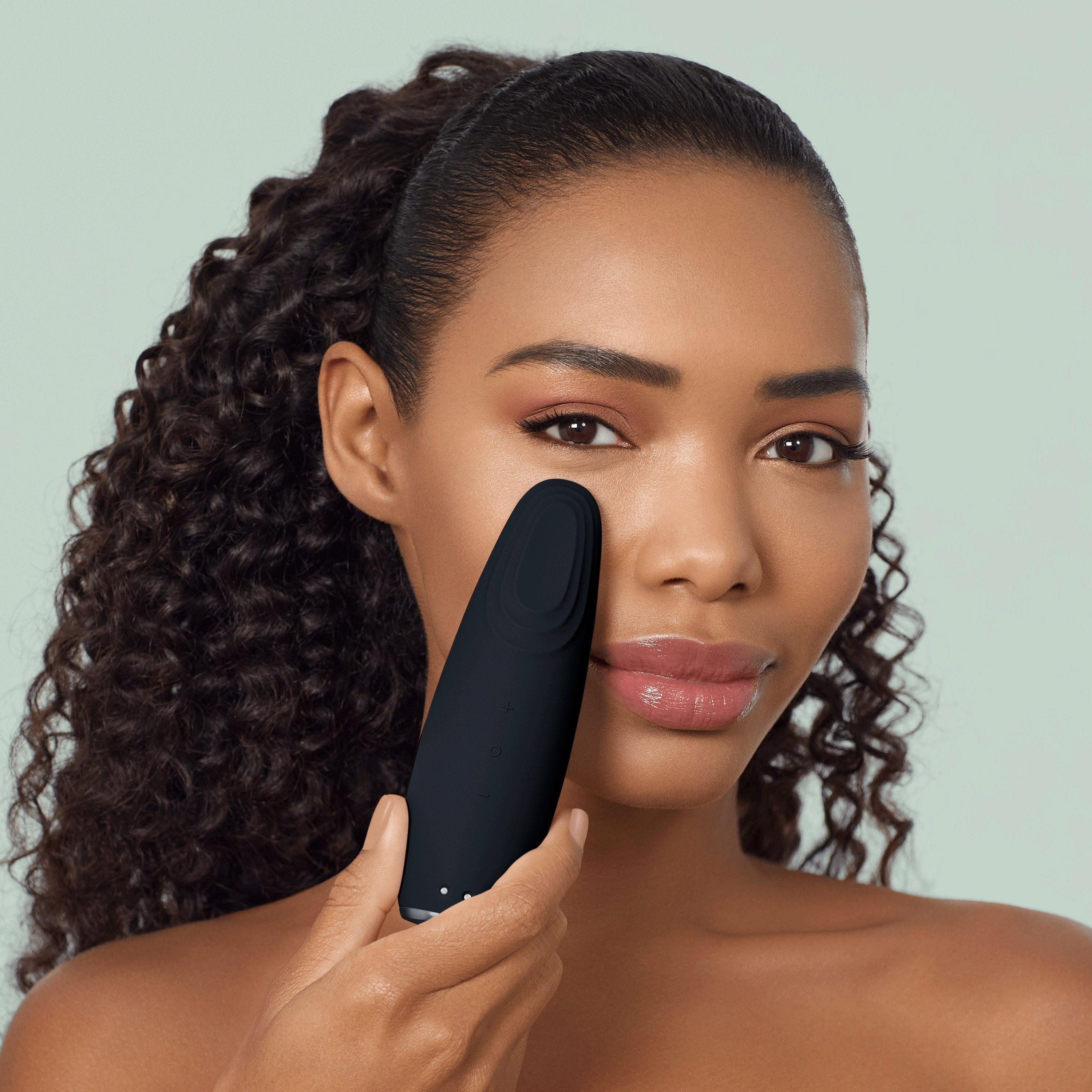 GESKE German Beauty Tech Augen-Roll-on personalisierte Energizer 2-tlg., Mit kostenloser Eye Du GESKE Warm (SmartAppGuided Gerät erhältst der App deine 6 Device), Cool Black inkl. SmartAppGuided™ in & 1, APP Hautpflegeroutine