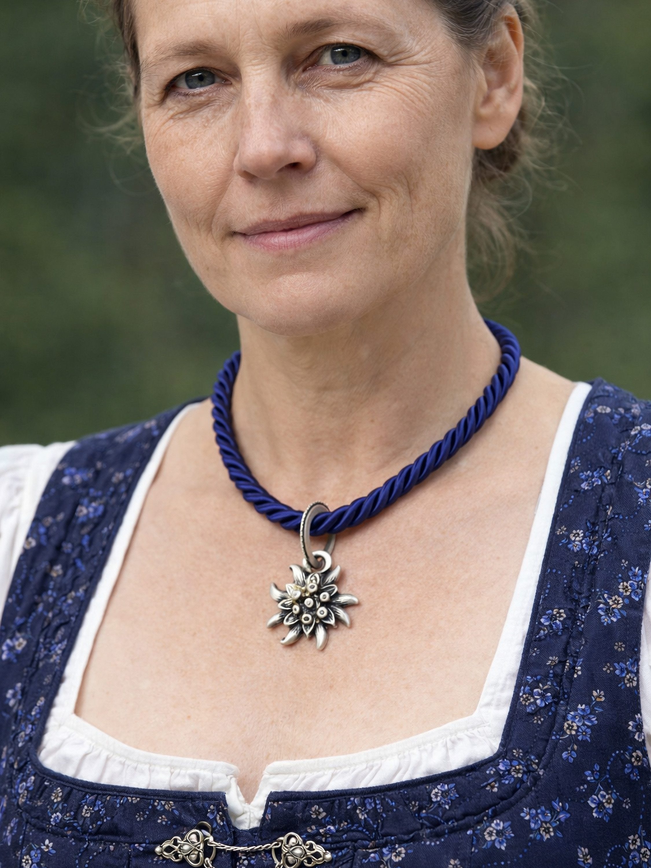Allgäu Rebell Collier Marlene, mit Edelweißanhänger