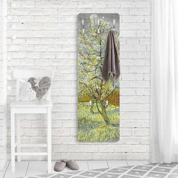 Bilderdepot24 Garderobenpaneel grün Kunst Natur Bäume Wald Vincent van Gogh - Pfirsichbaum rosa (ausgefallenes Flur Wandpaneel mit Garderobenhaken Kleiderhaken hängend), moderne Wandgarderobe - Flurgarderobe im schmalen Hakenpaneel Design