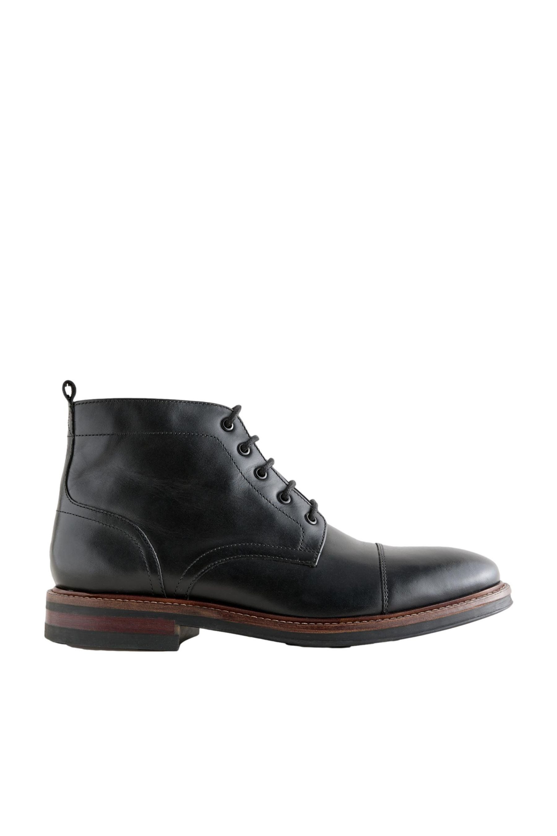 Lederstiefel mit Zehenkappe Stiefel