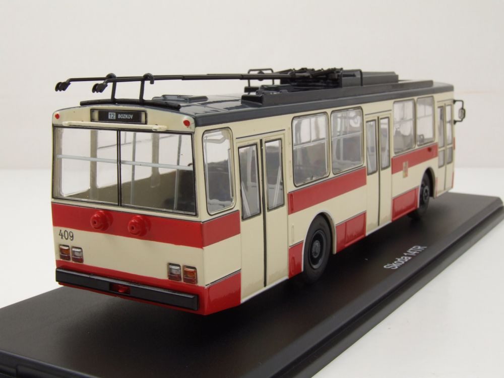 Premium ClassiXXs Modellauto Skoda 14TR Bus Pilzen CZ beige rot, Maßstab 1:43