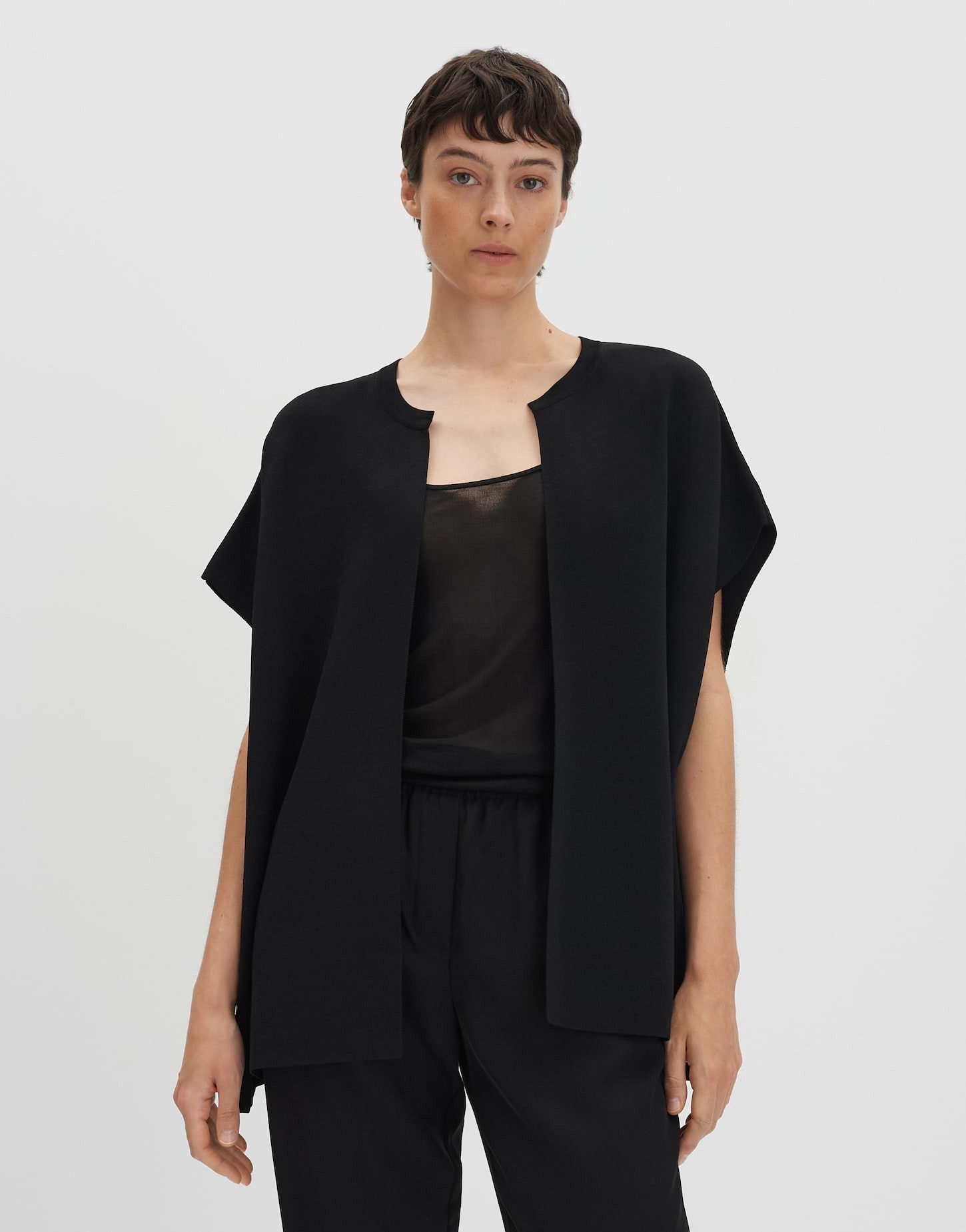 someday Cape BOLESA CAPE aus weichem Viskosemix Cape mit Knöpfen an den Sei günstig online kaufen