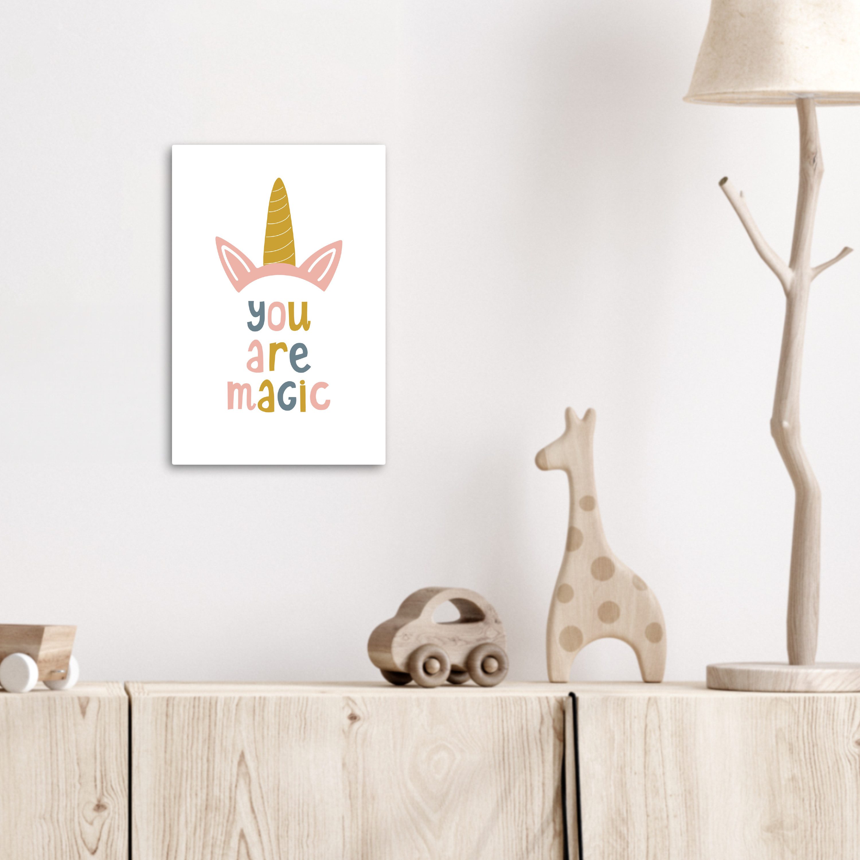 OneMillionCanvasses® Leinwandbild Kinder - Einhorn - Weiß - Zitat - Du bist magisch, Fotodruck (1 St), Kinderzimmer Deko, Mädchen und Jungen Bilder 20x30 cm