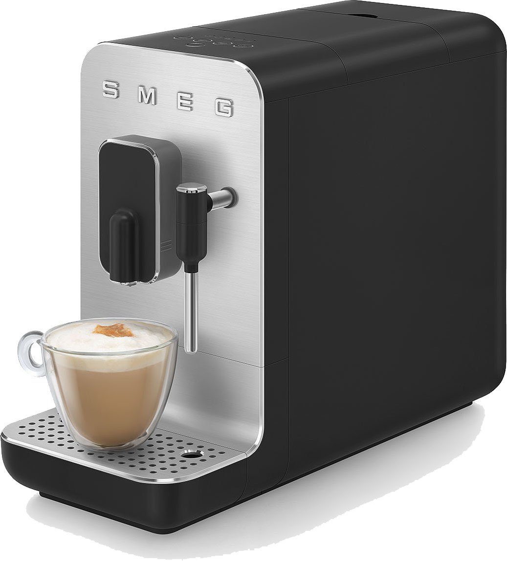 Smeg Kaffeevollautomat BCC02BLMEU, Brüheinheit Schwarz Herausnehmbare