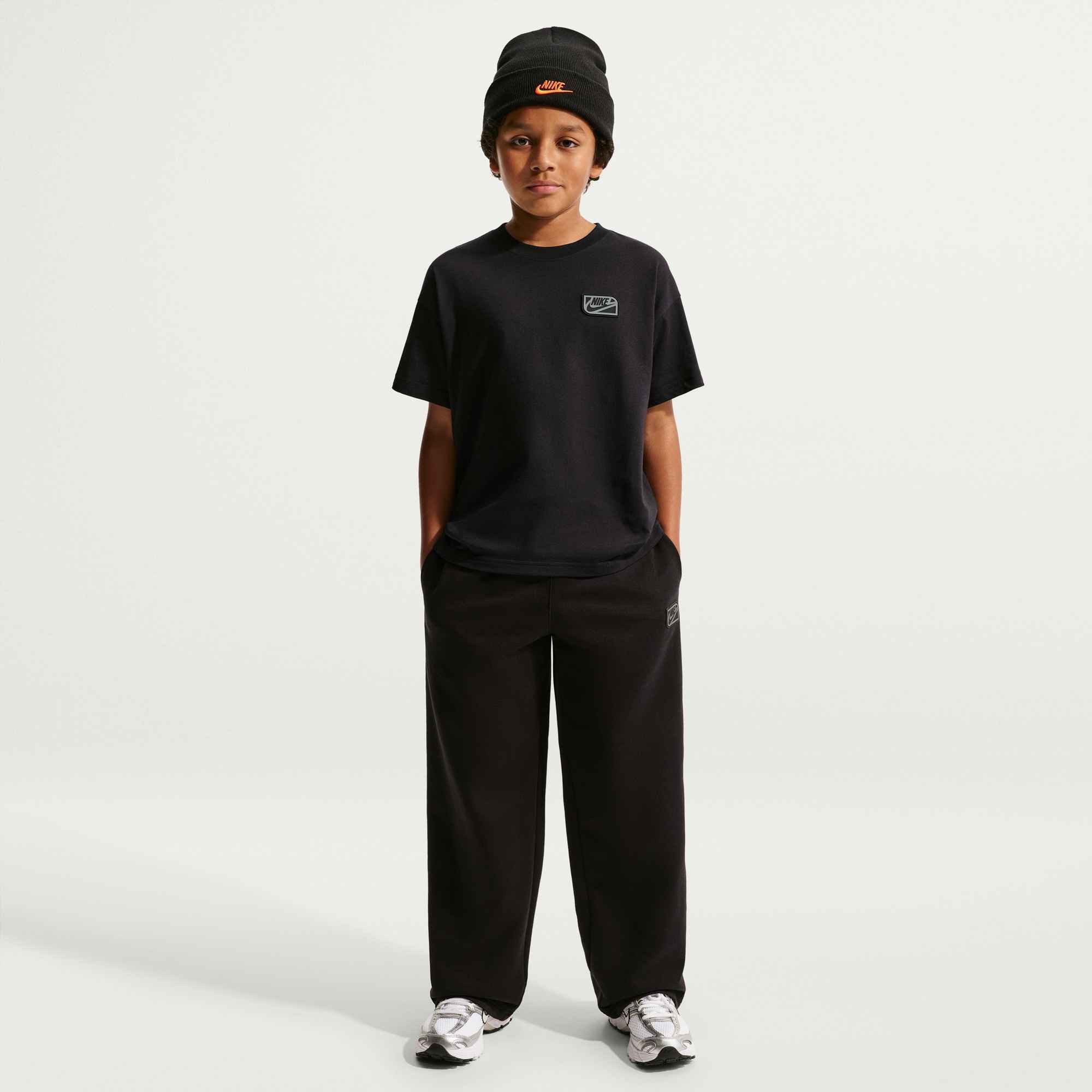 Nike Sportswear T-Shirt K NSW TEE CLUB SELECT Für Kinder und Jugendliche