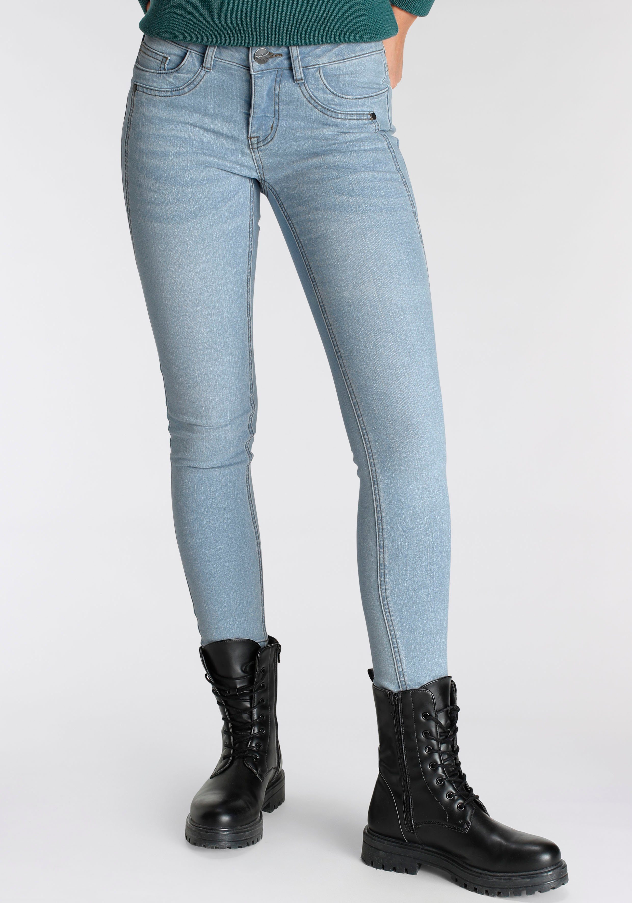 Arizona 7/8-Jeans mit Keileinsätzen extra-enger Schnitt, günstig online kaufen