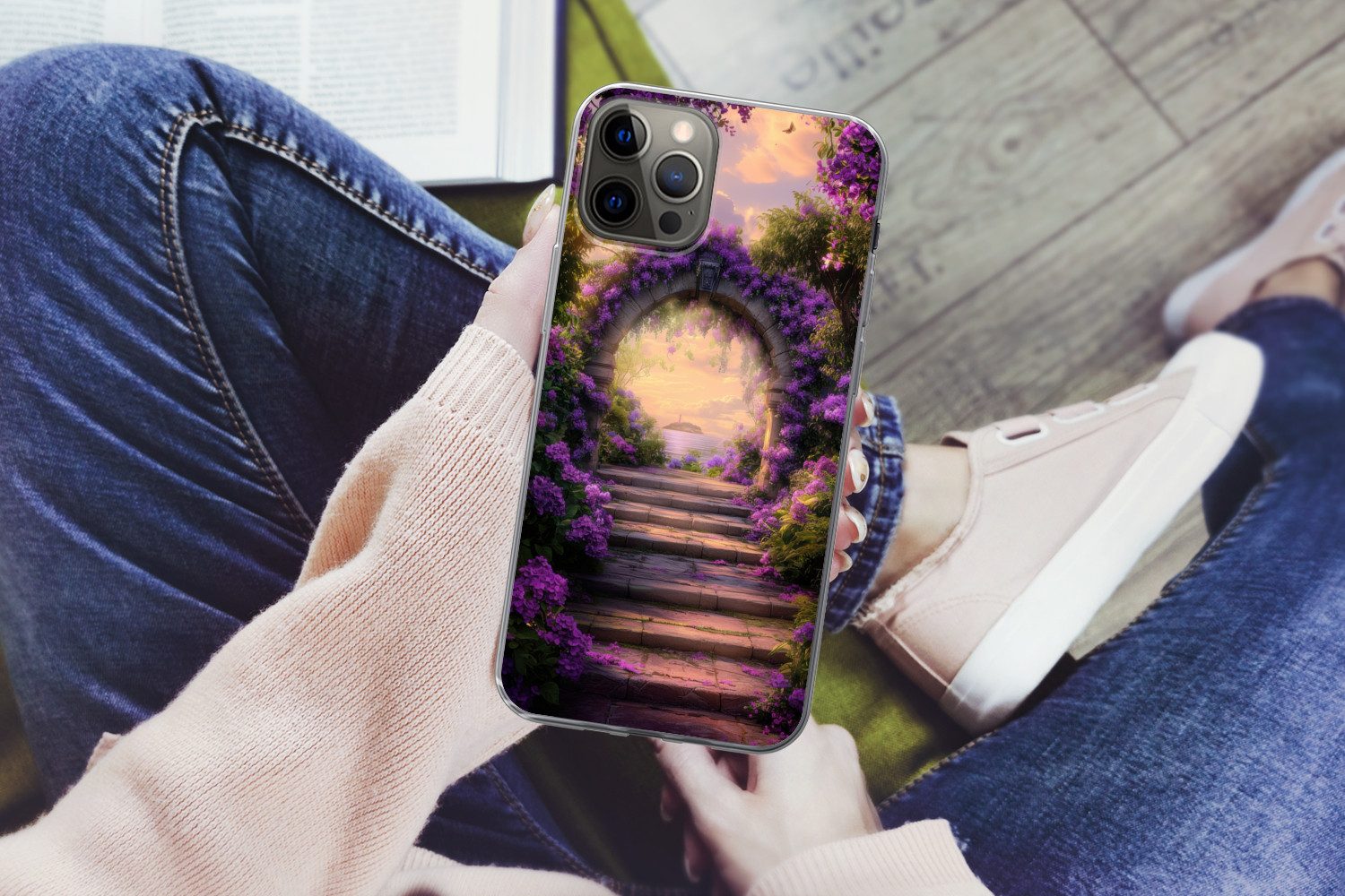 MuchoWow Handyhülle für Apple iPhone 13 Pro Max Tor - Lila - Blumen, Smartphone-Bumper, Print, Handy Schutzhülle Dünn