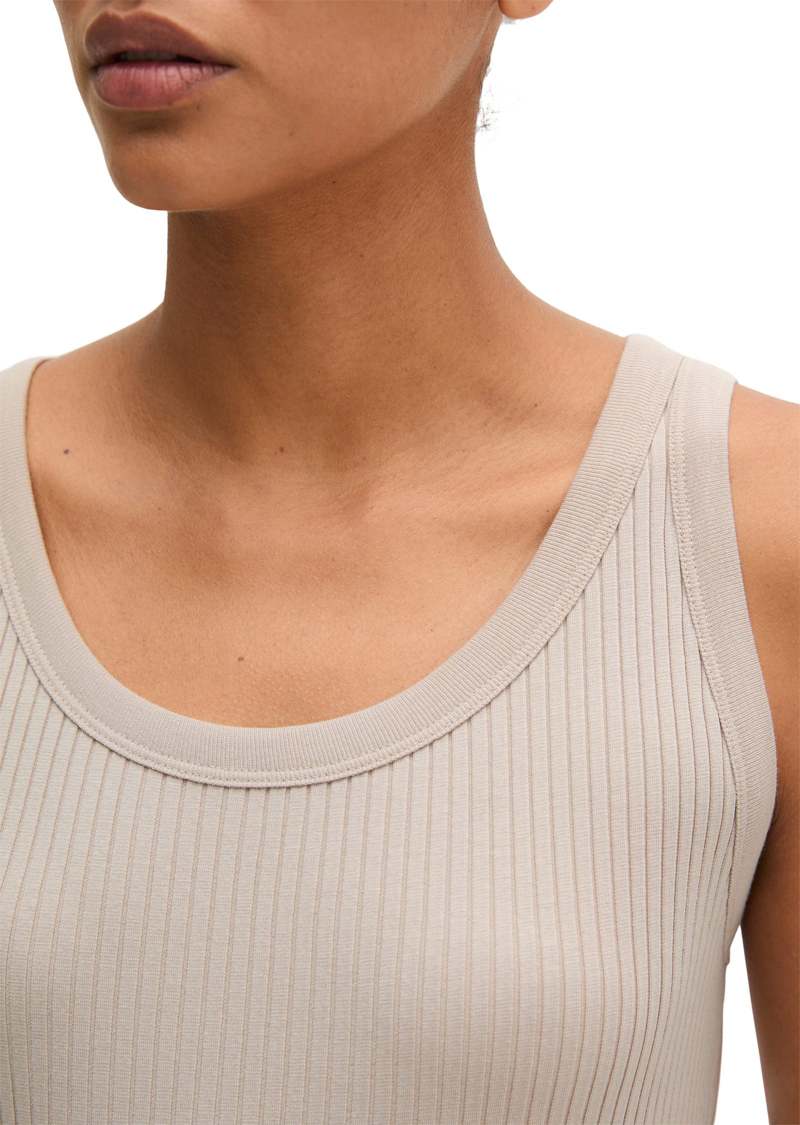 Marc O'Polo T-Shirt aus Bio-Baumwoll-Modal-Stretch-Jersey – Bild 4 von 5
