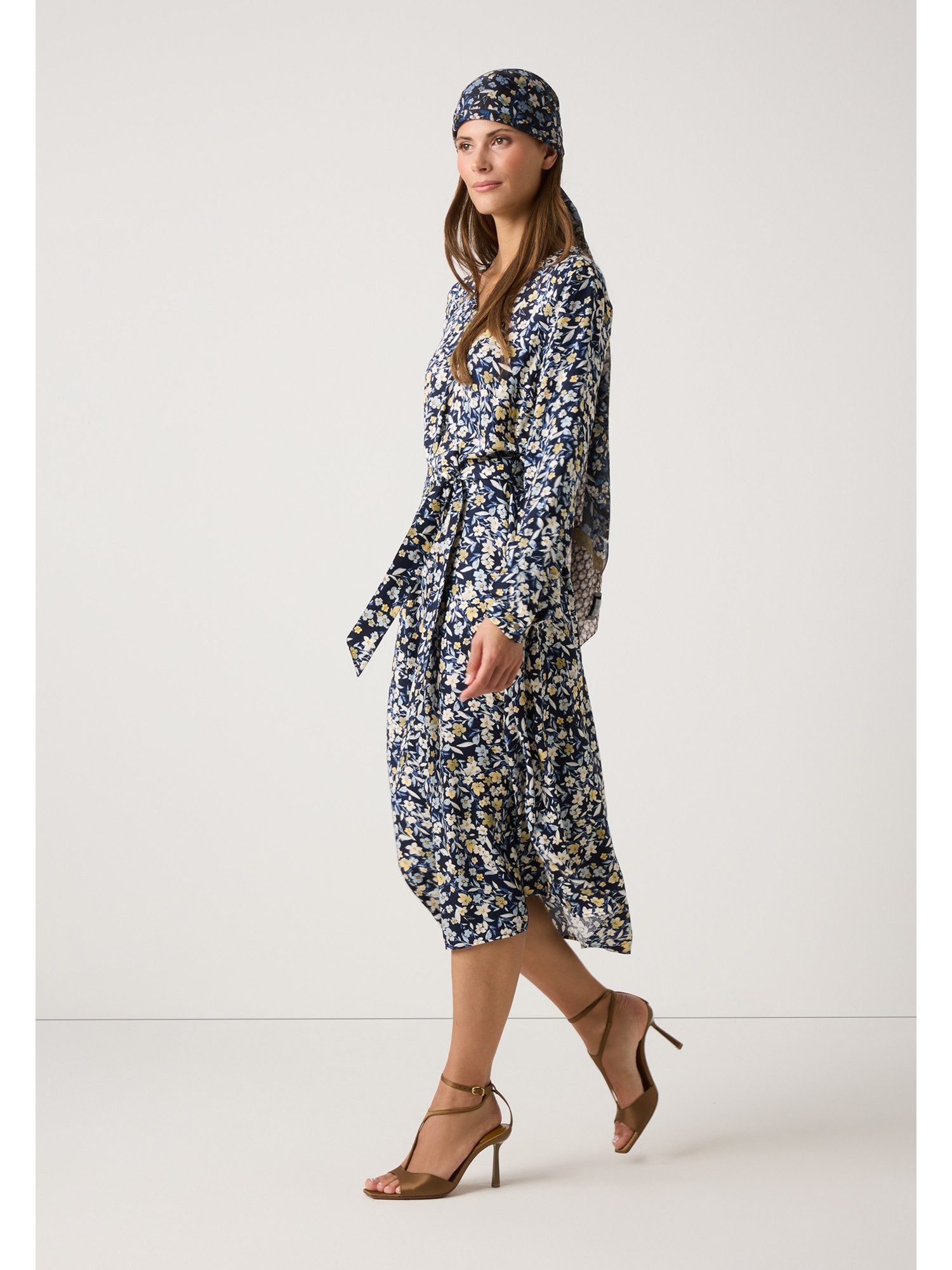 MORE&MORE Blusenkleid Blusenkleid Rüschenkante günstig online kaufen