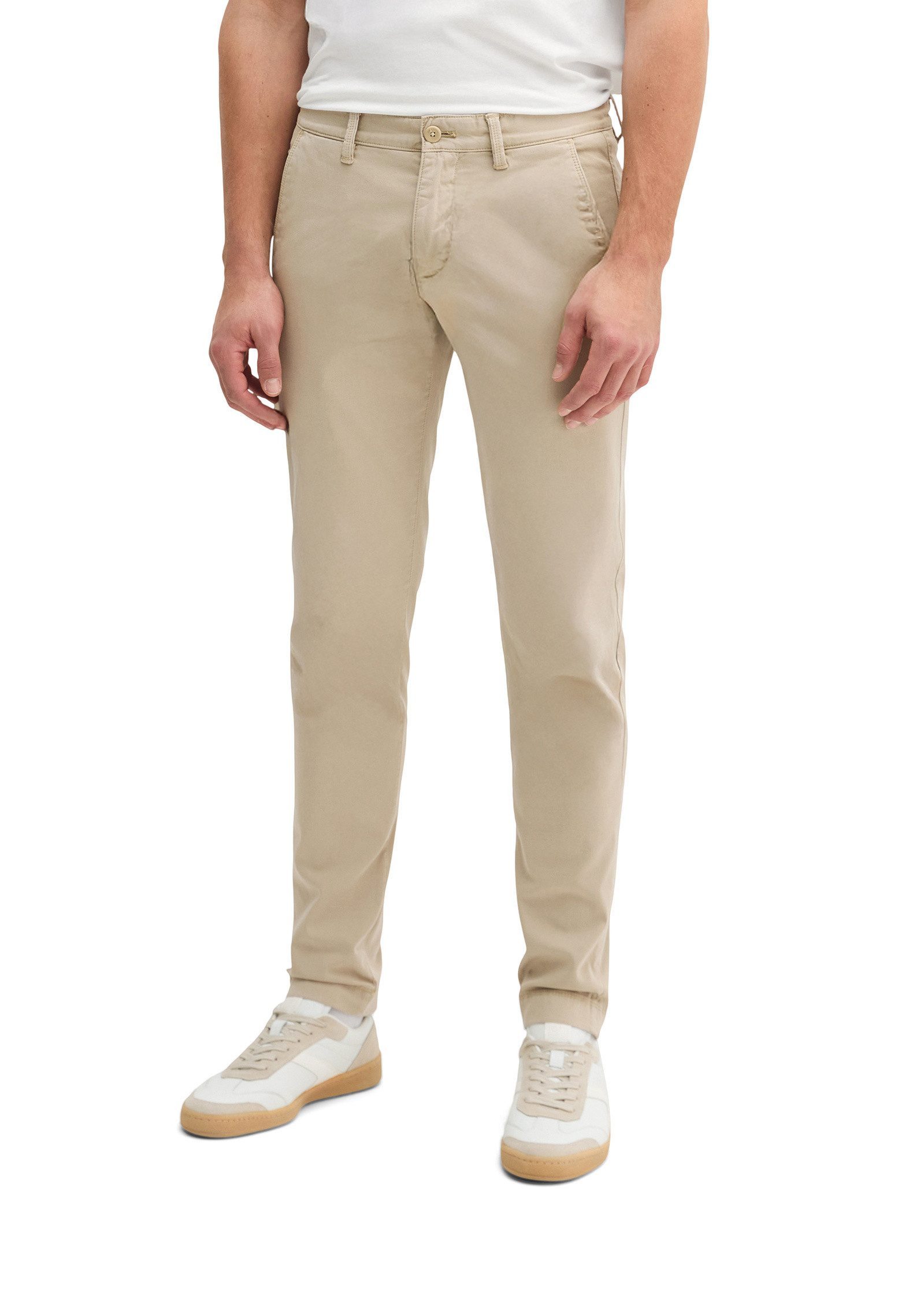 Chinos