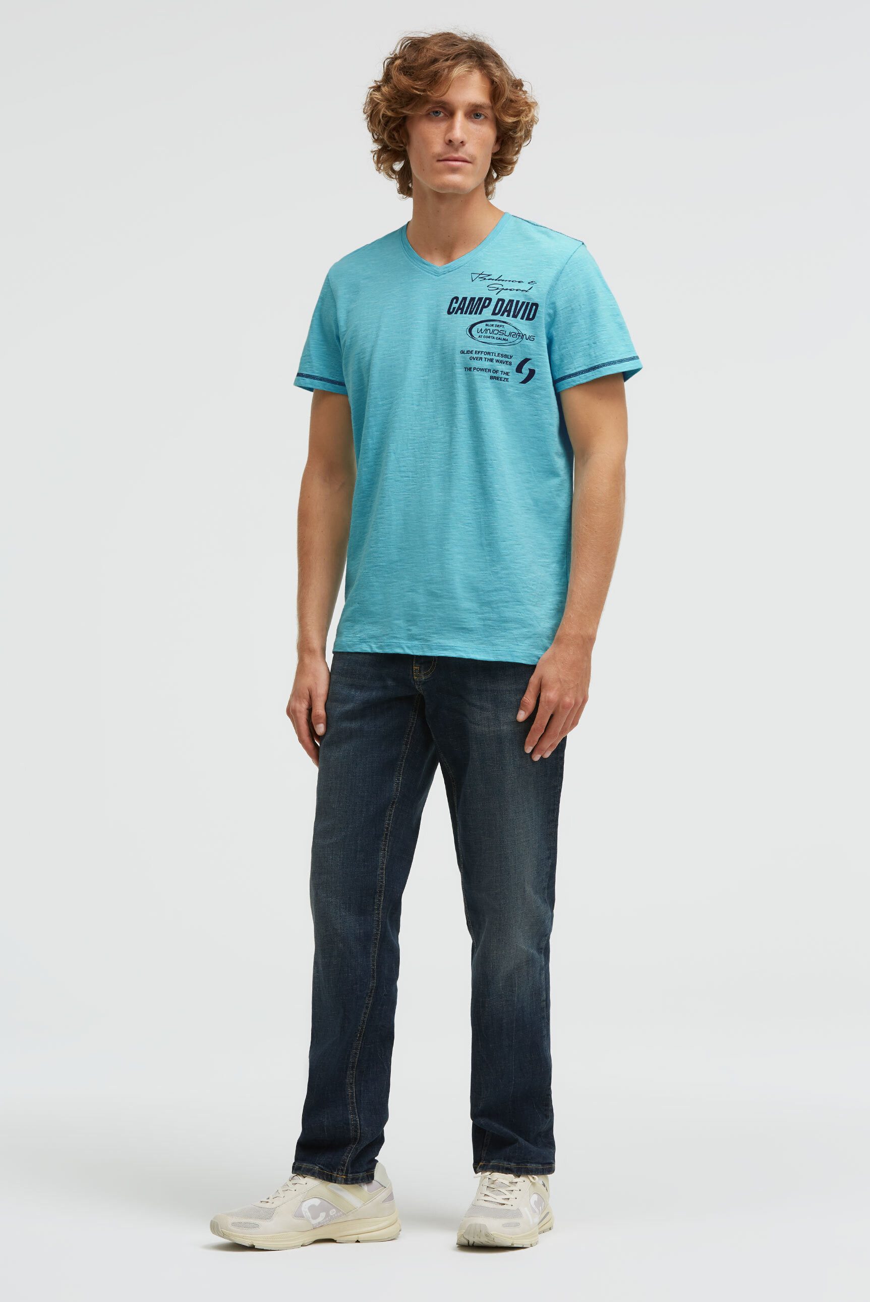 CAMP DAVID V-Shirt mit maskulinem V-Ausschnitt