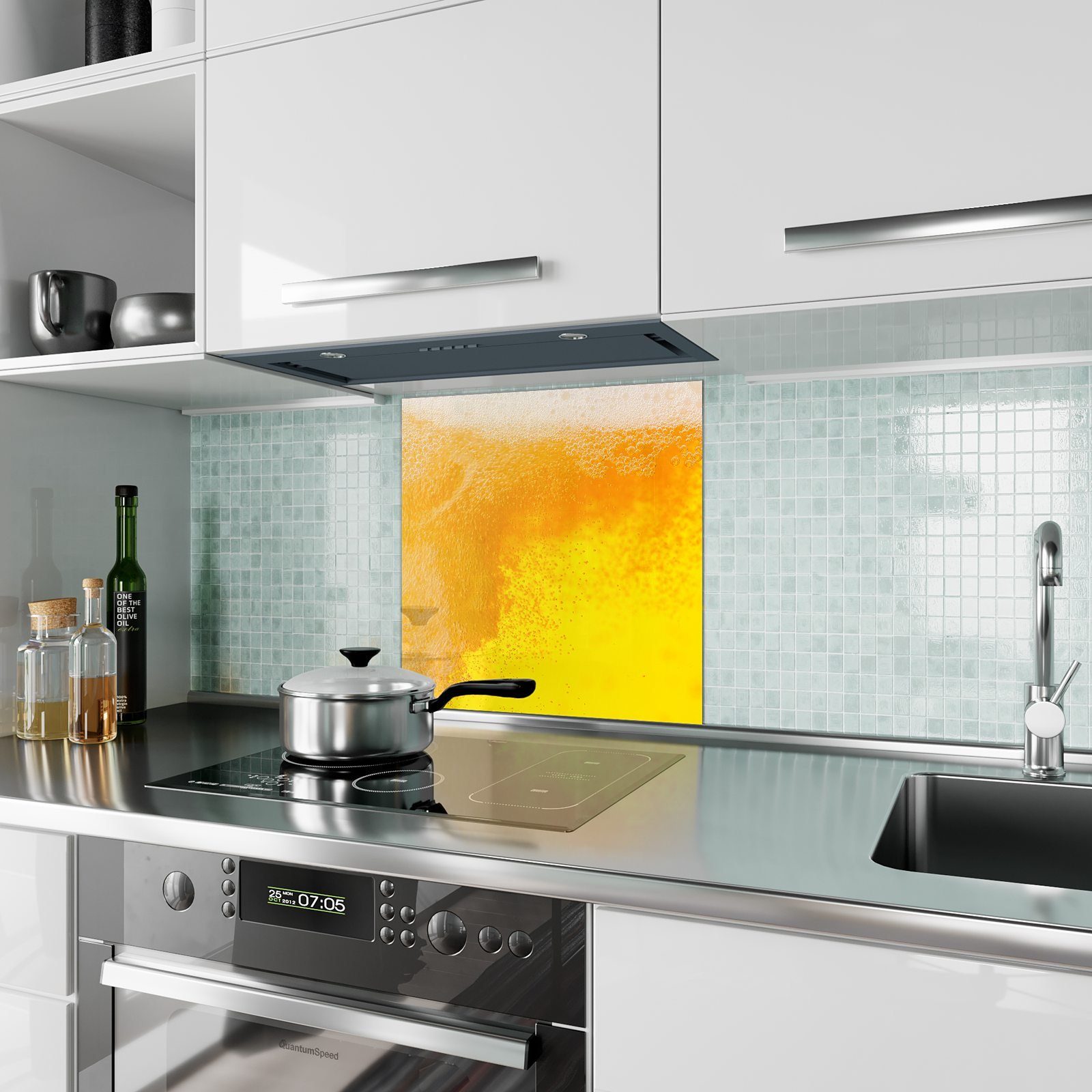 Primedeco Küchenrückwand Küchenrückwand Spritzschutz Glas mit von Bier Glas im Nah Motiv