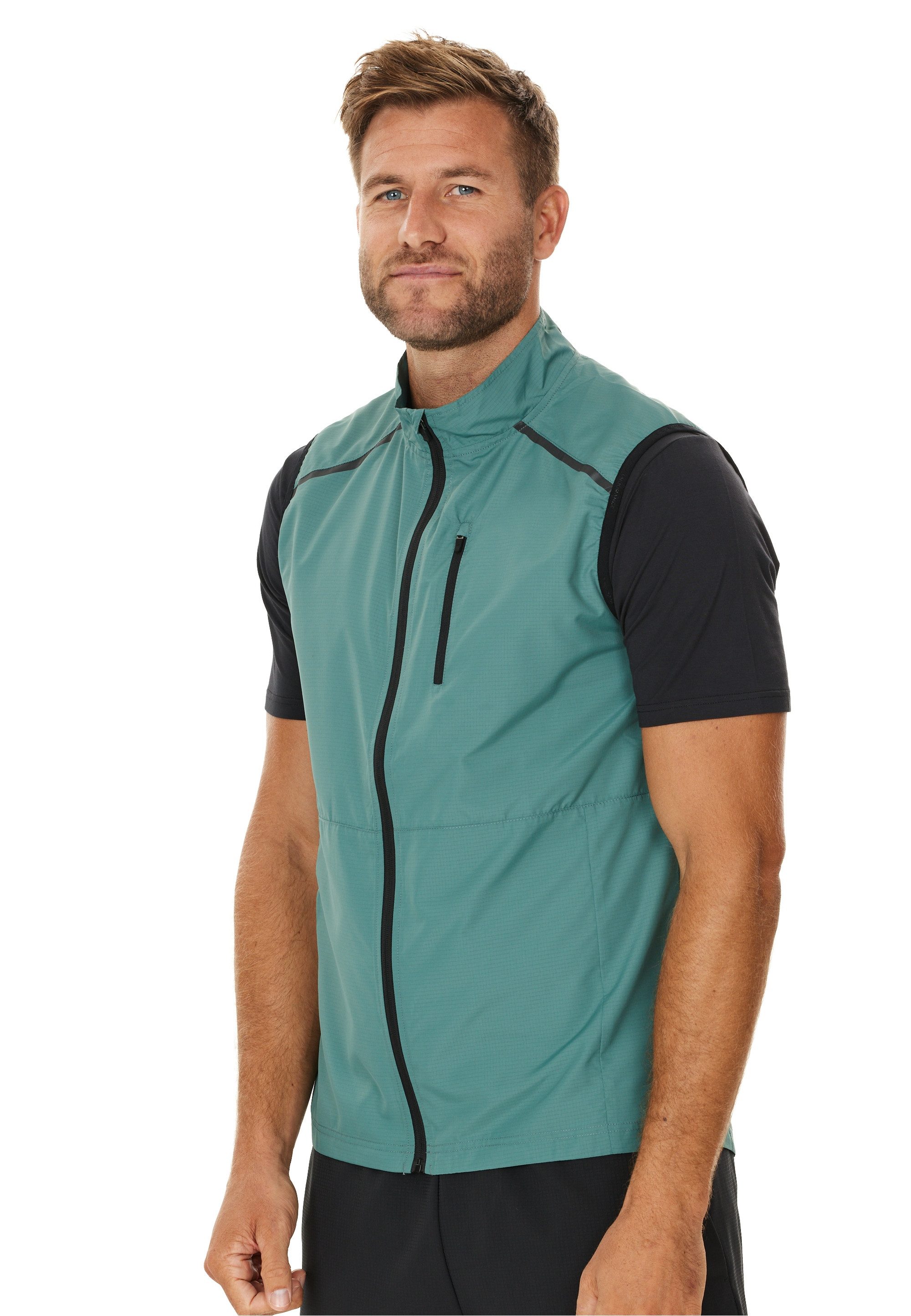 ENDURANCE Funktionsweste Hugoee aus winddichtem Material