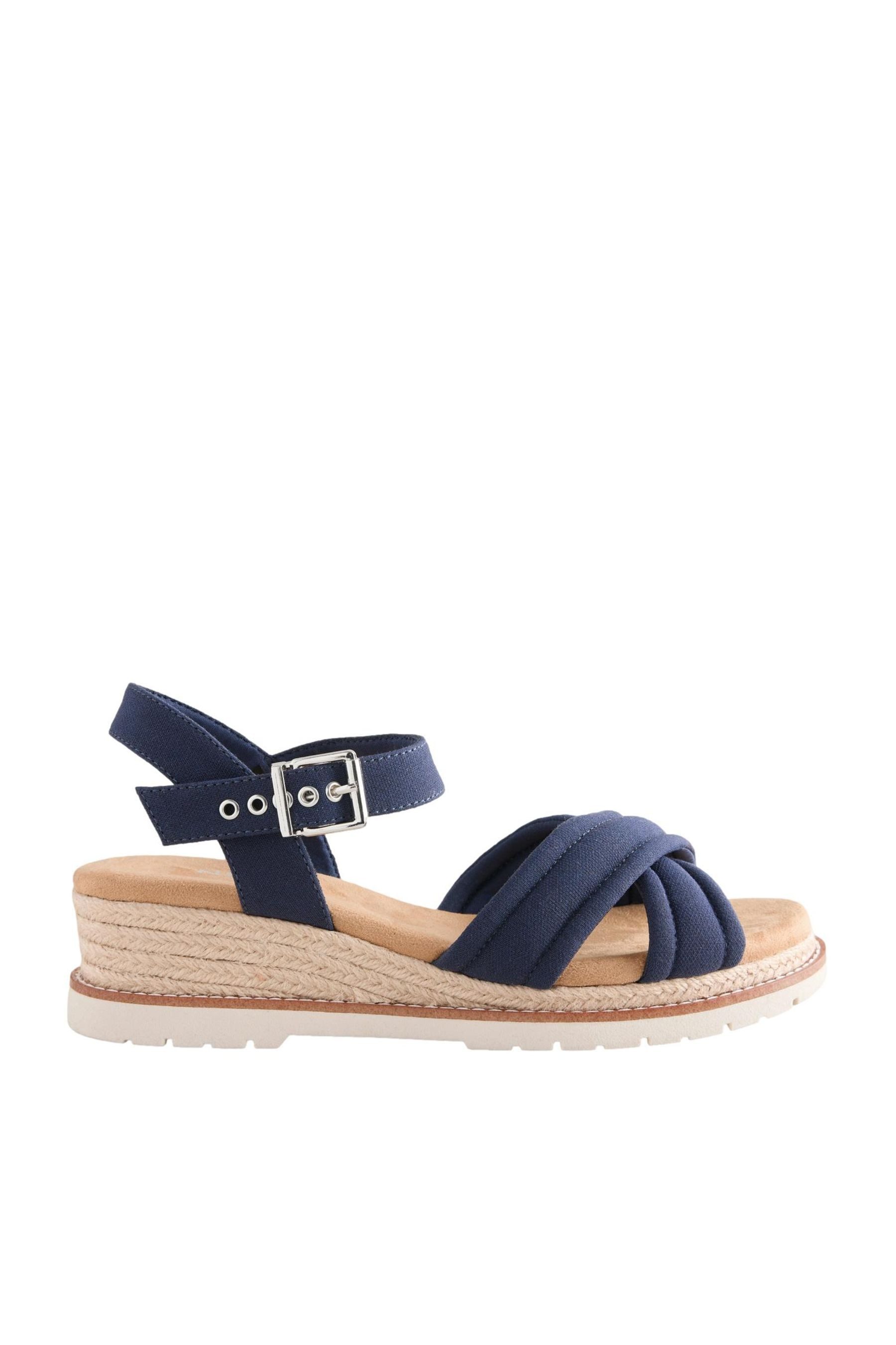 Next Forever Comfort® Keilabsatzschuhe mit X-Riemen Keilsandalette