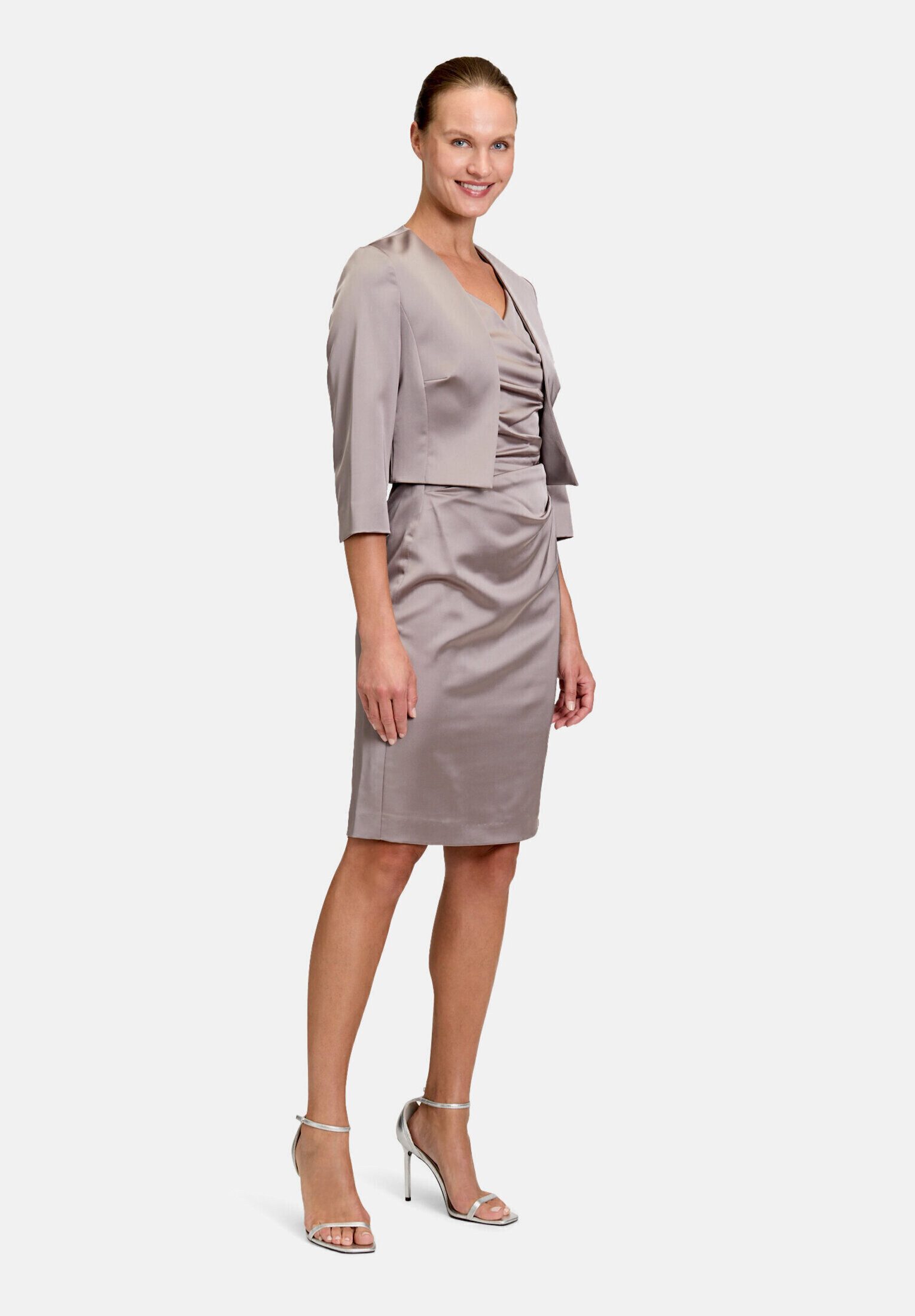 Vera Mont Bolerojacke Damen mit Kellerfalten