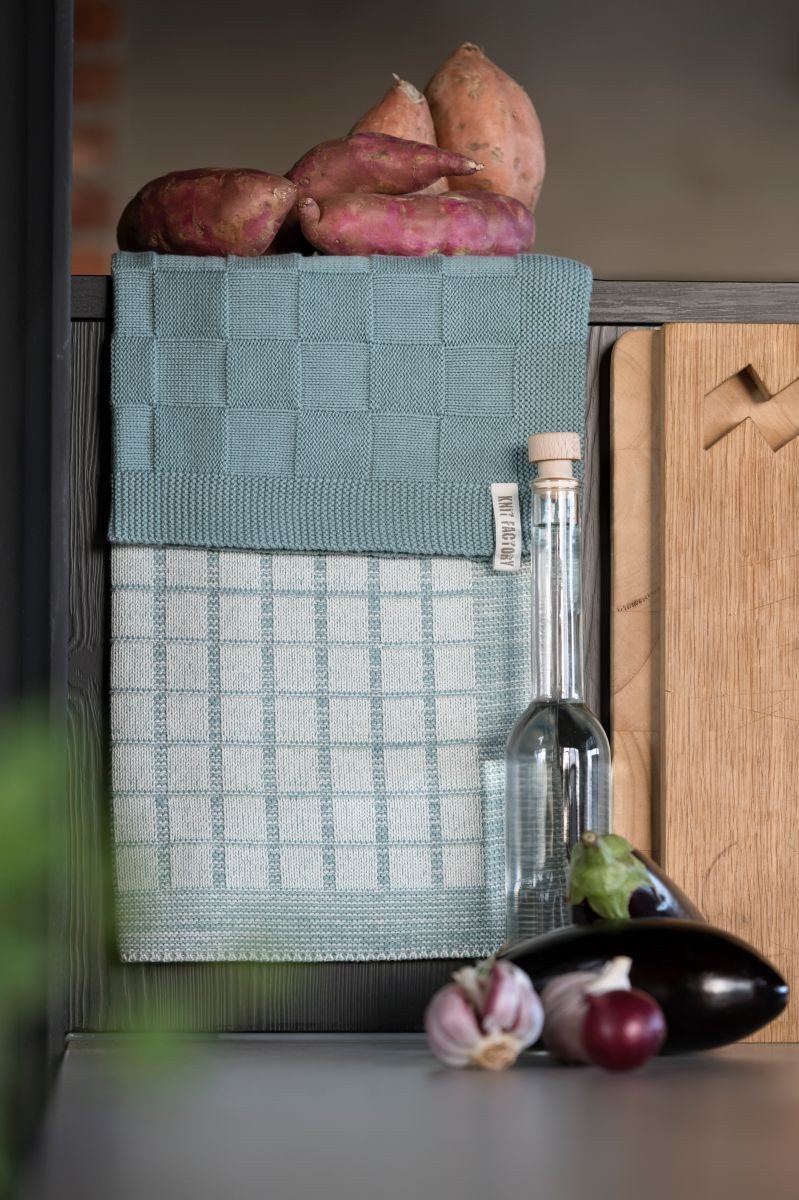 Knit Factory Geschirrtuch Uni Küchenhandtücher 50x50 cm Glatt Stonegreen, aus 100% Baumwolle, Premium-Qualität - Vielfältig einsetzbares