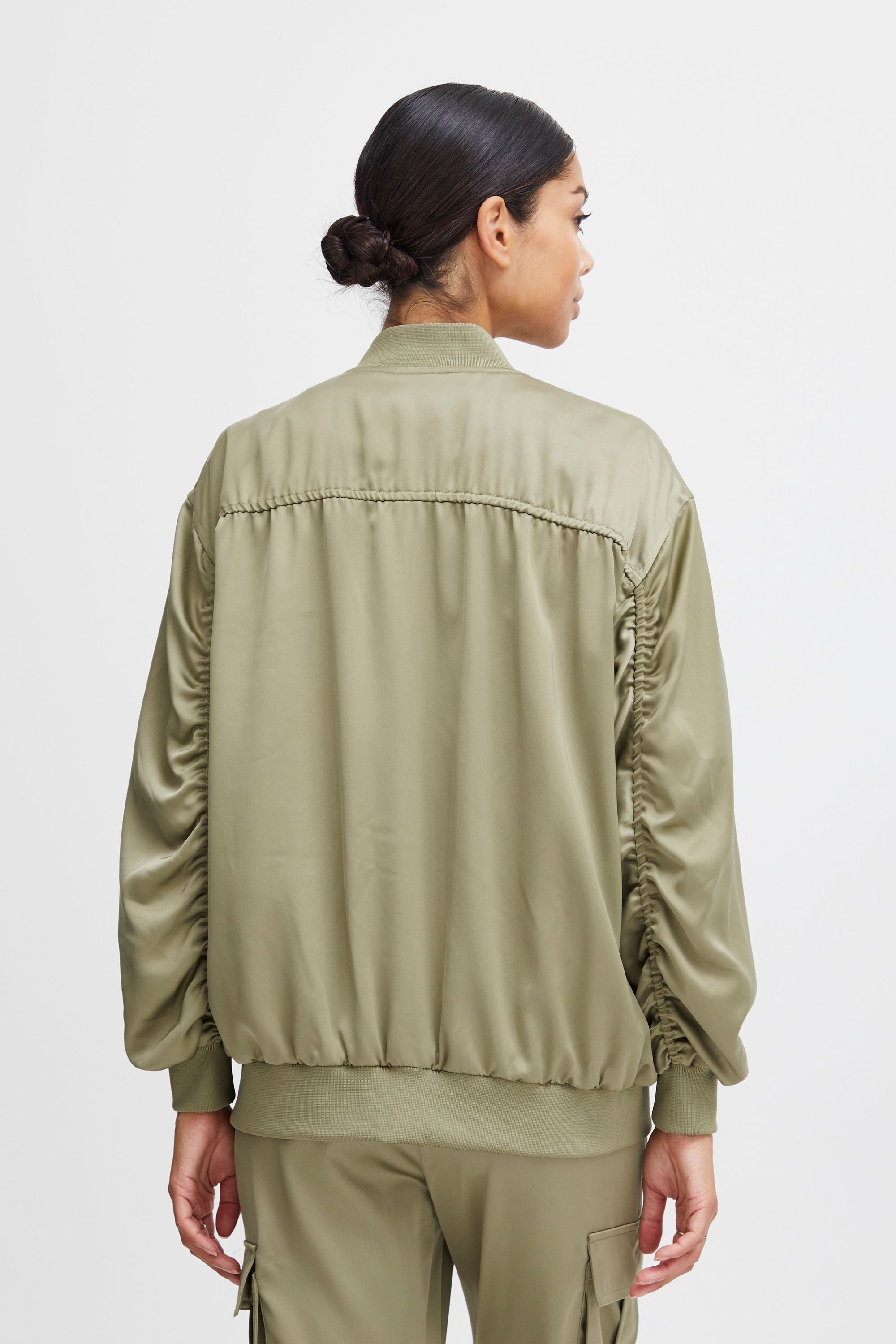 b.young Blusenjacke BYESTO BOMBER JACKET - SATEEN
