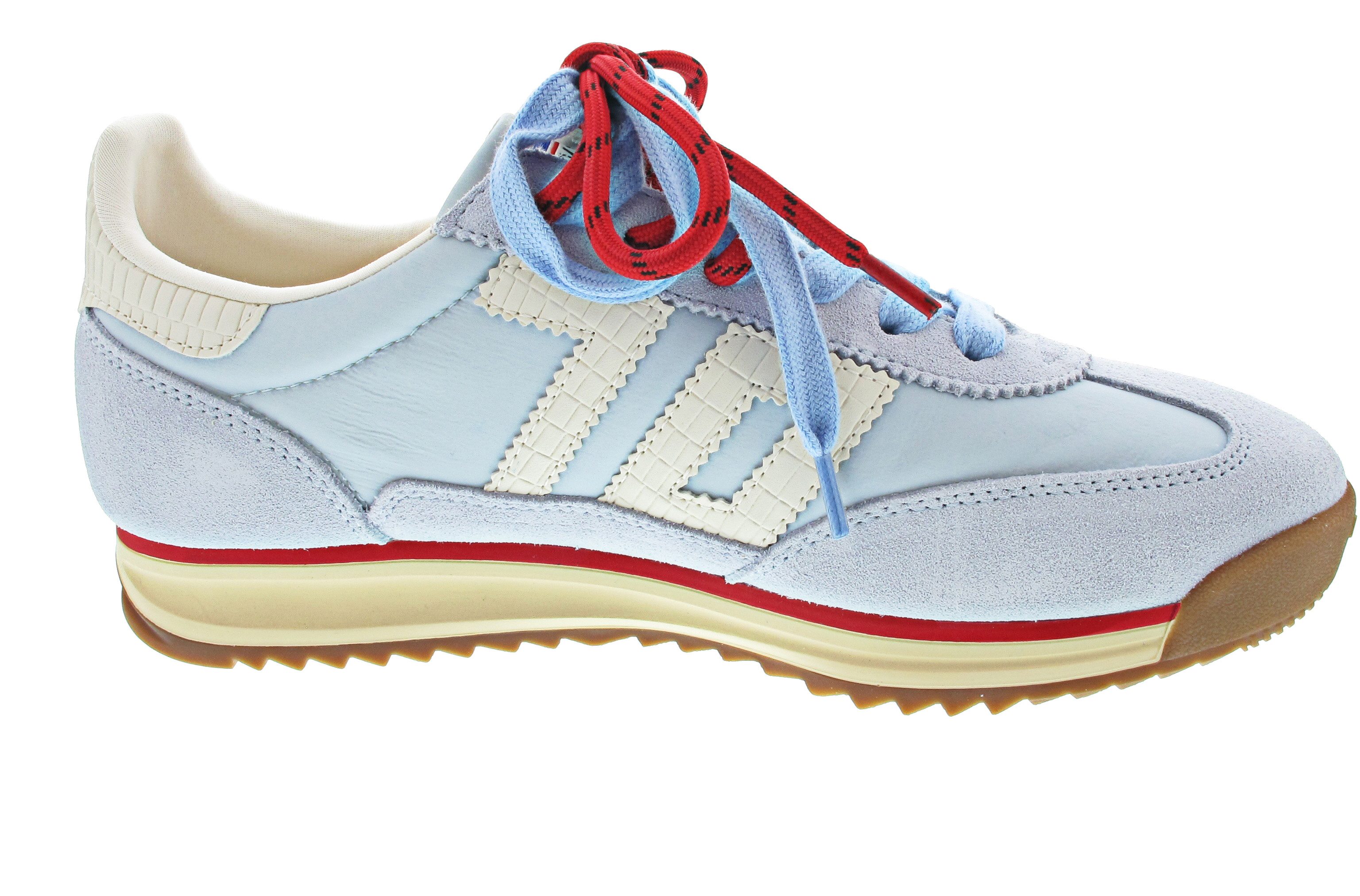 Back 70 Sneaker