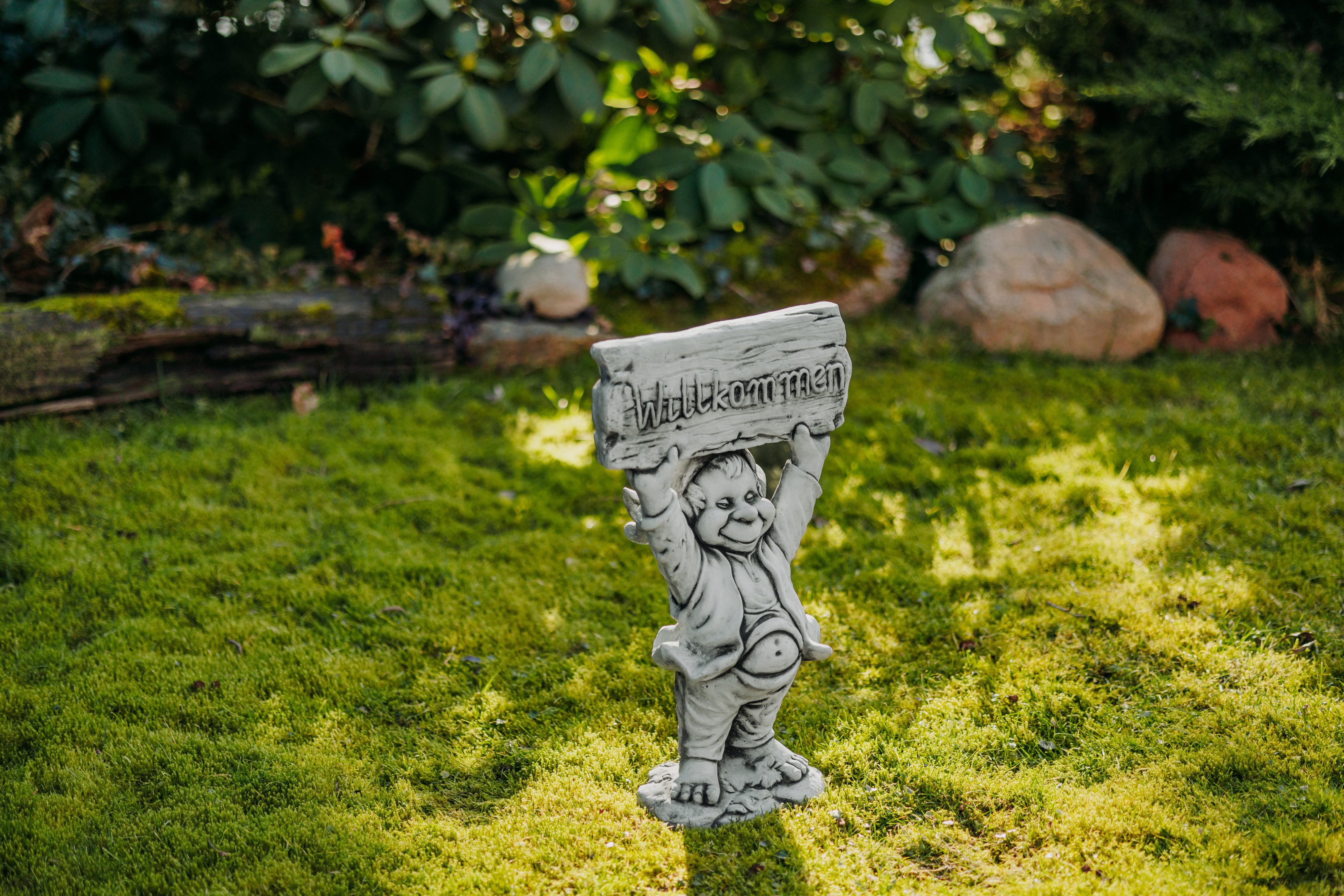 gartendekoparadies.de Gartenfigur Gnom,Willkommen'', Steinfigur, H. 52 cm, 14 kg, Frostsicher