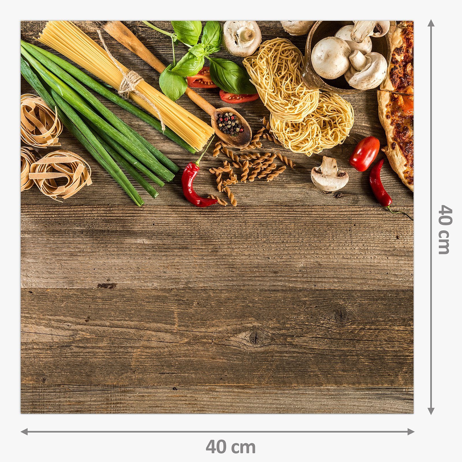 Spritzschutz mit Küchenrückwand Motiv Küchenrückwand Glas Primedeco und Rohe Nudeln Gemüse