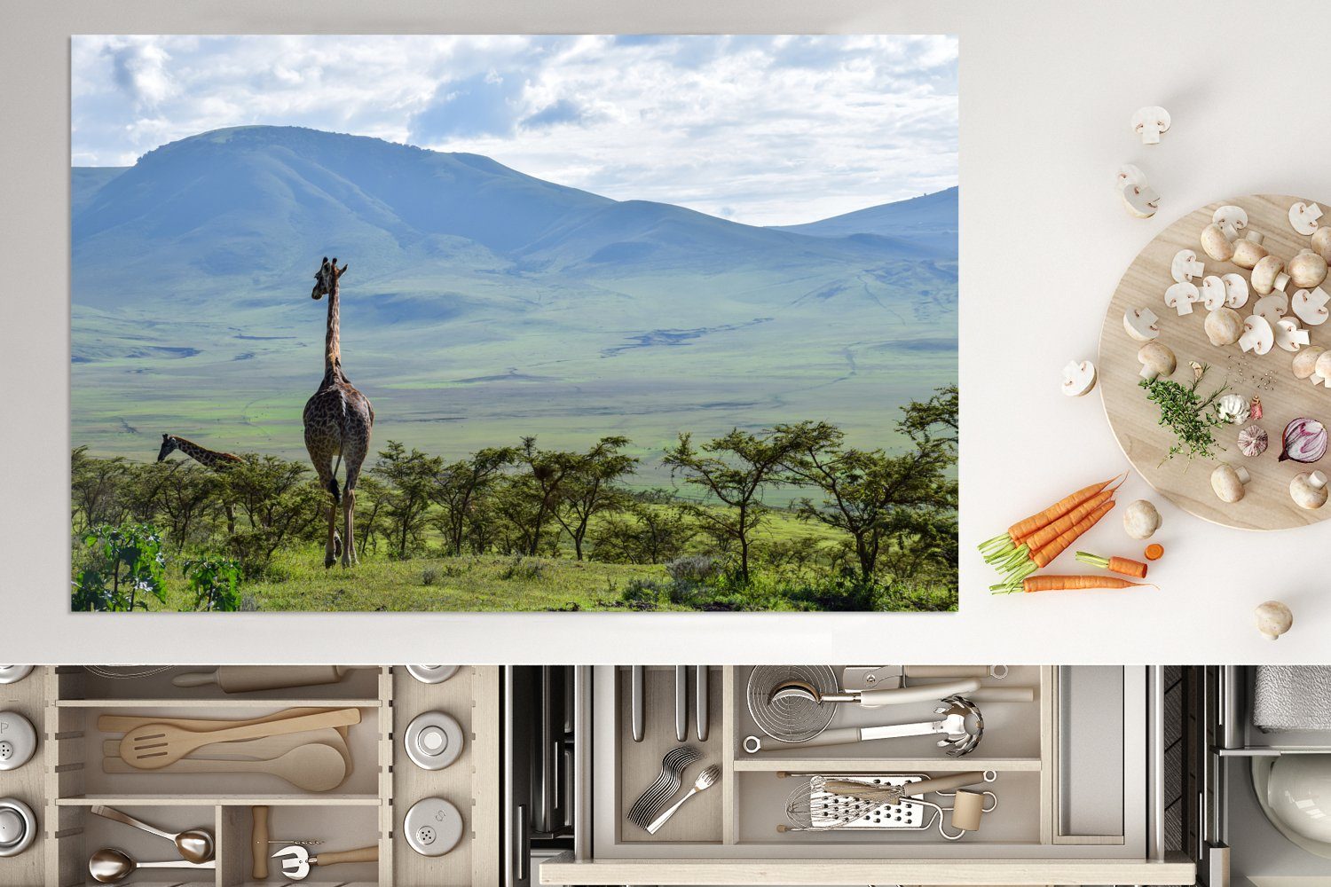 cm, MuchoWow Vinyl, 81x52 Ceranfeldabdeckung die Herdblende-/Abdeckplatte tlg), für Ngorongoro-Krater, Giraffen (1 zwischen Induktionskochfeld Schutz im küche, Bäumen den