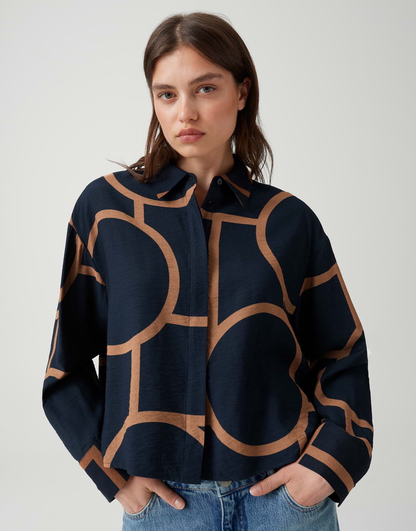 OPUS Langarmbluse Hemdbluse aus Twill mit grafischem Muster Fließender Fall für elegante Everyday Styles