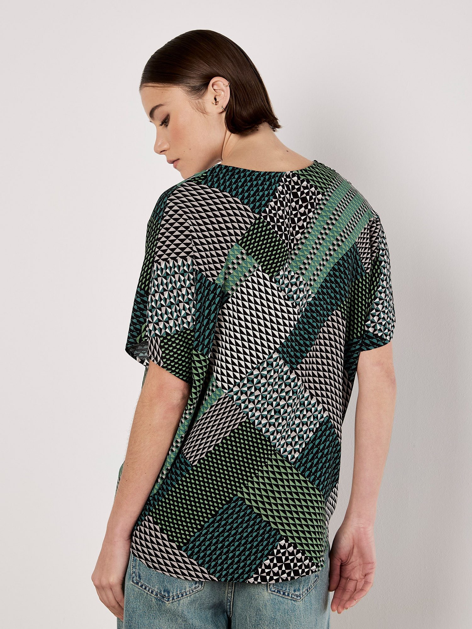 Apricot T-Shirt Patchwork Shirt (1-tlg) mit geometrischem Druck – Bild 4 von 5