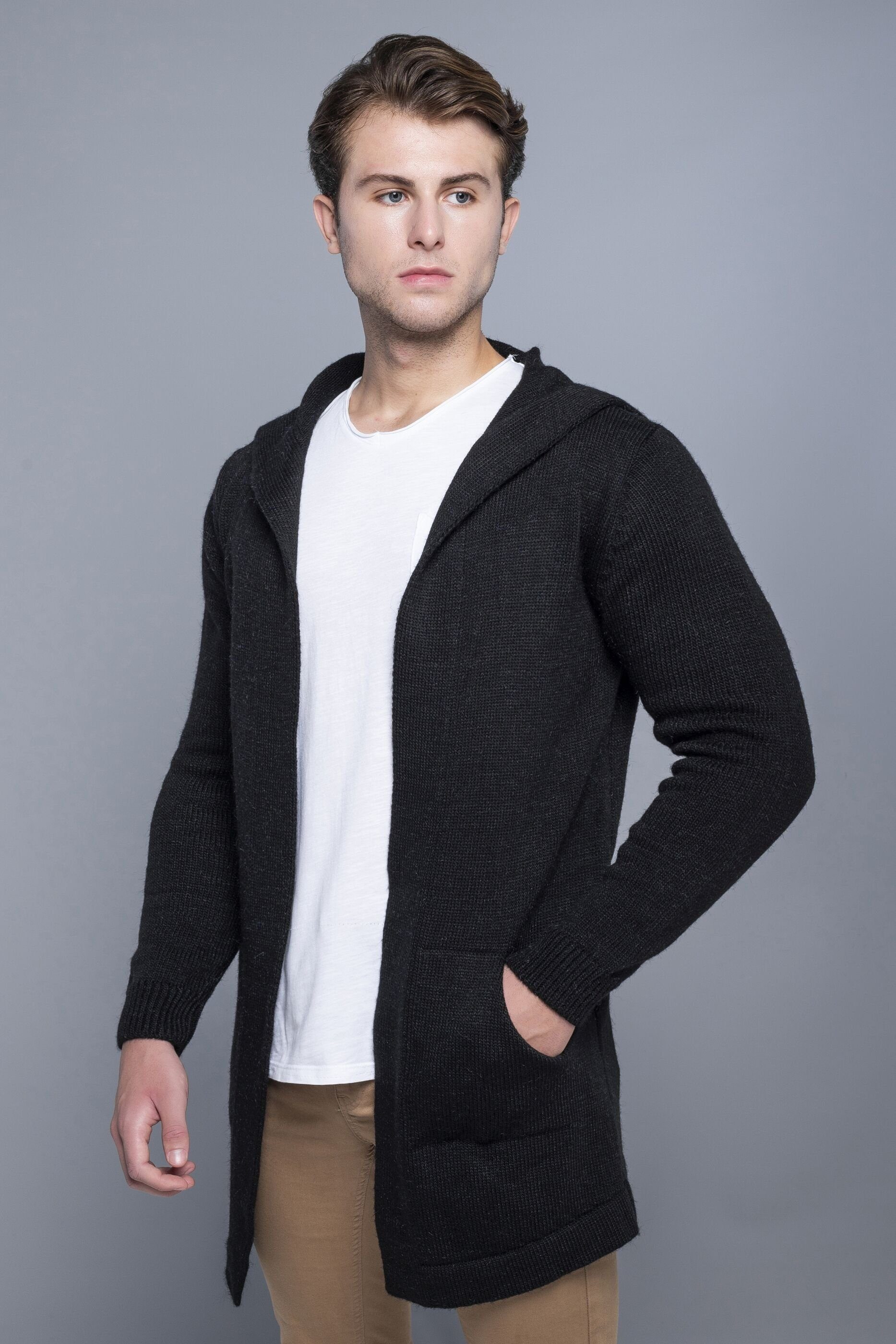 CARISMA Strickjacke mit Kapuze und praktischen Seitentaschen
