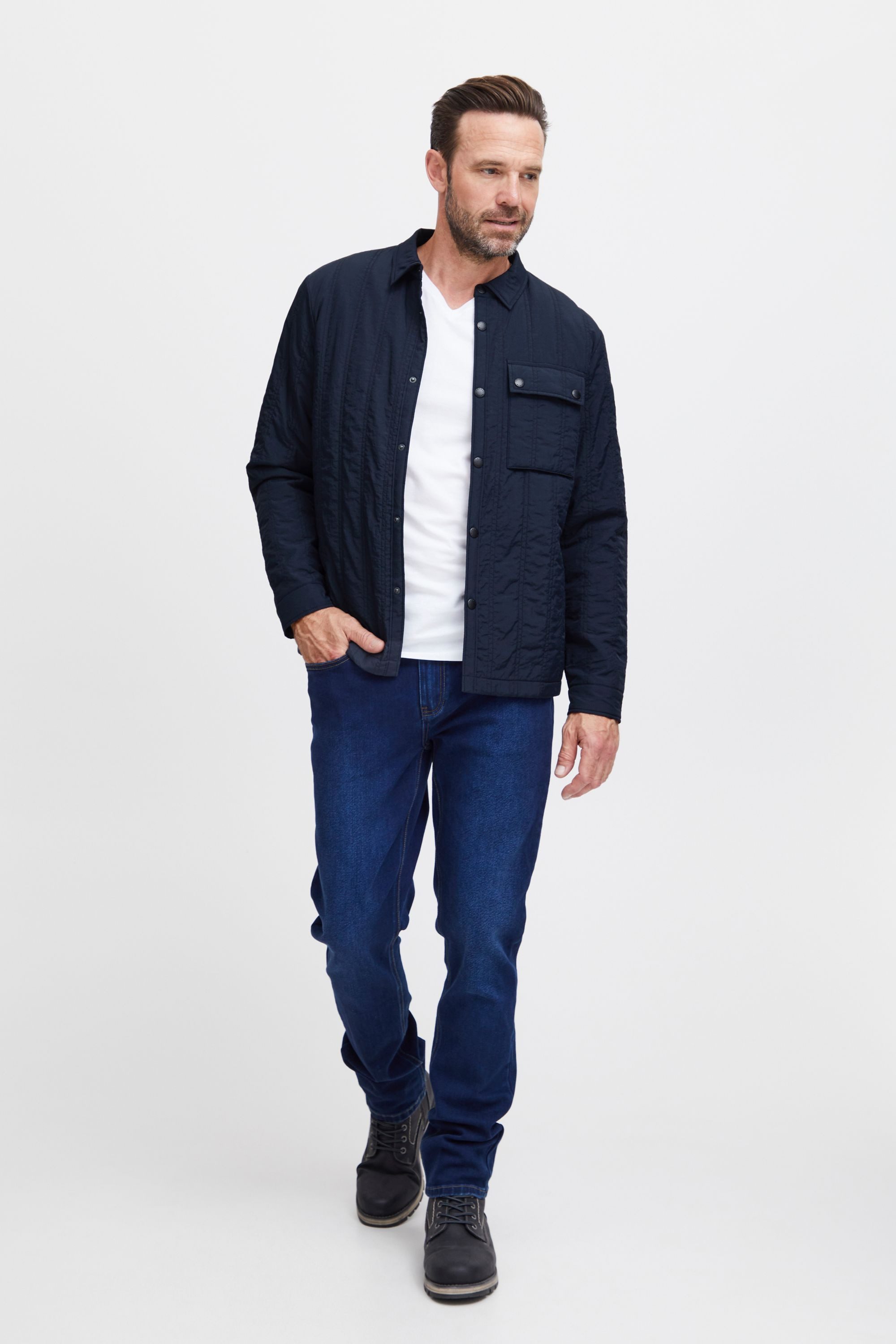 FQ1924 Steppjacke FQJacob Steppjacke mit Brusttasche