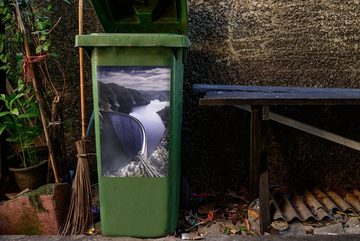 MuchoWow Wandsticker Wasser - Staudamm - Australien (1 St), Mülleimer-aufkleber, Mülltonne, Sticker, Container, Abfalbehälter