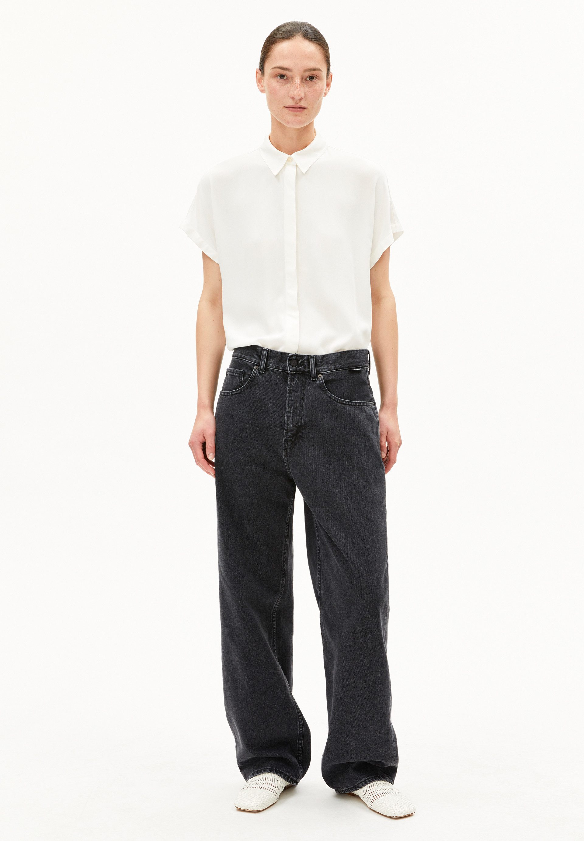 Armedangels Hemdbluse LARISAANA Bluse aus LENZING™ ECOVERO™ Viskose (1-tlg) Relaxed Fit