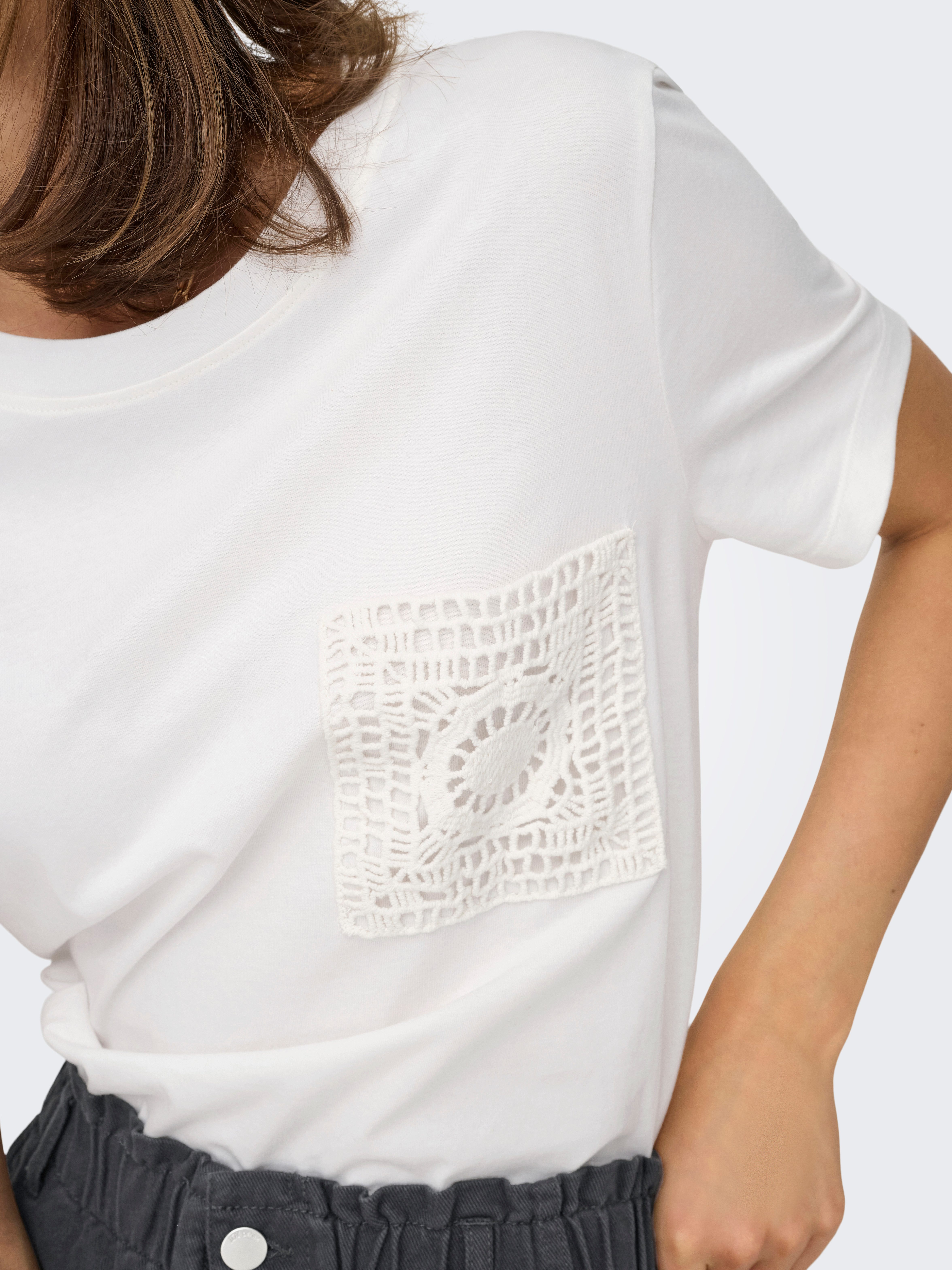 JDY Kurzarmshirt JDYSELMA S/S CROCHET POCKET TOP JRS NOOS günstig online kaufen