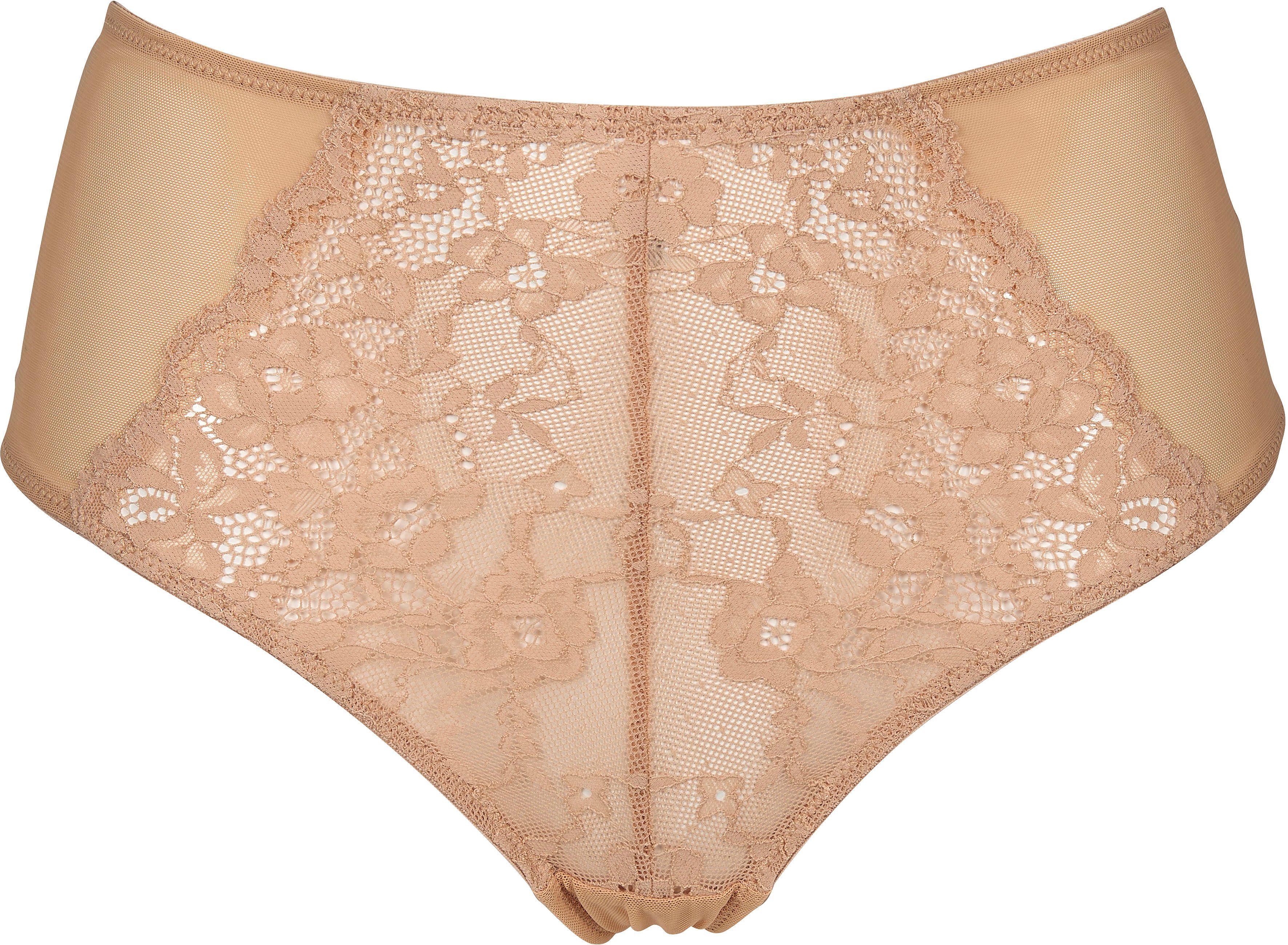 Bo recyceltem D-cup Eden up High-Waist-String & After Teilweise Material Powder aus