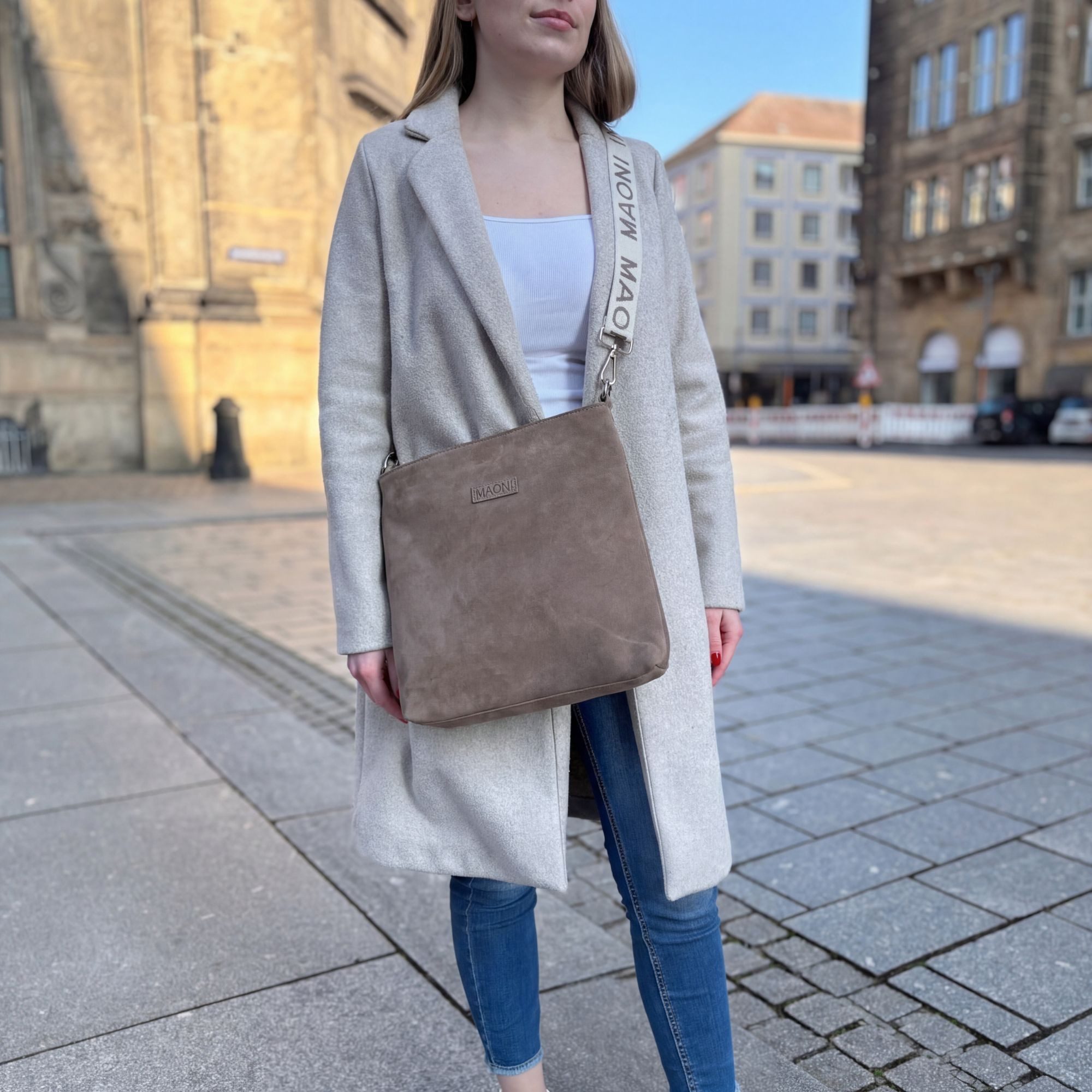 MAONI Umhängetasche Wildleder (Spar-Set, 1x Tasche, 2x Gurt), Echtleder, mit geräumigem Hauptfach