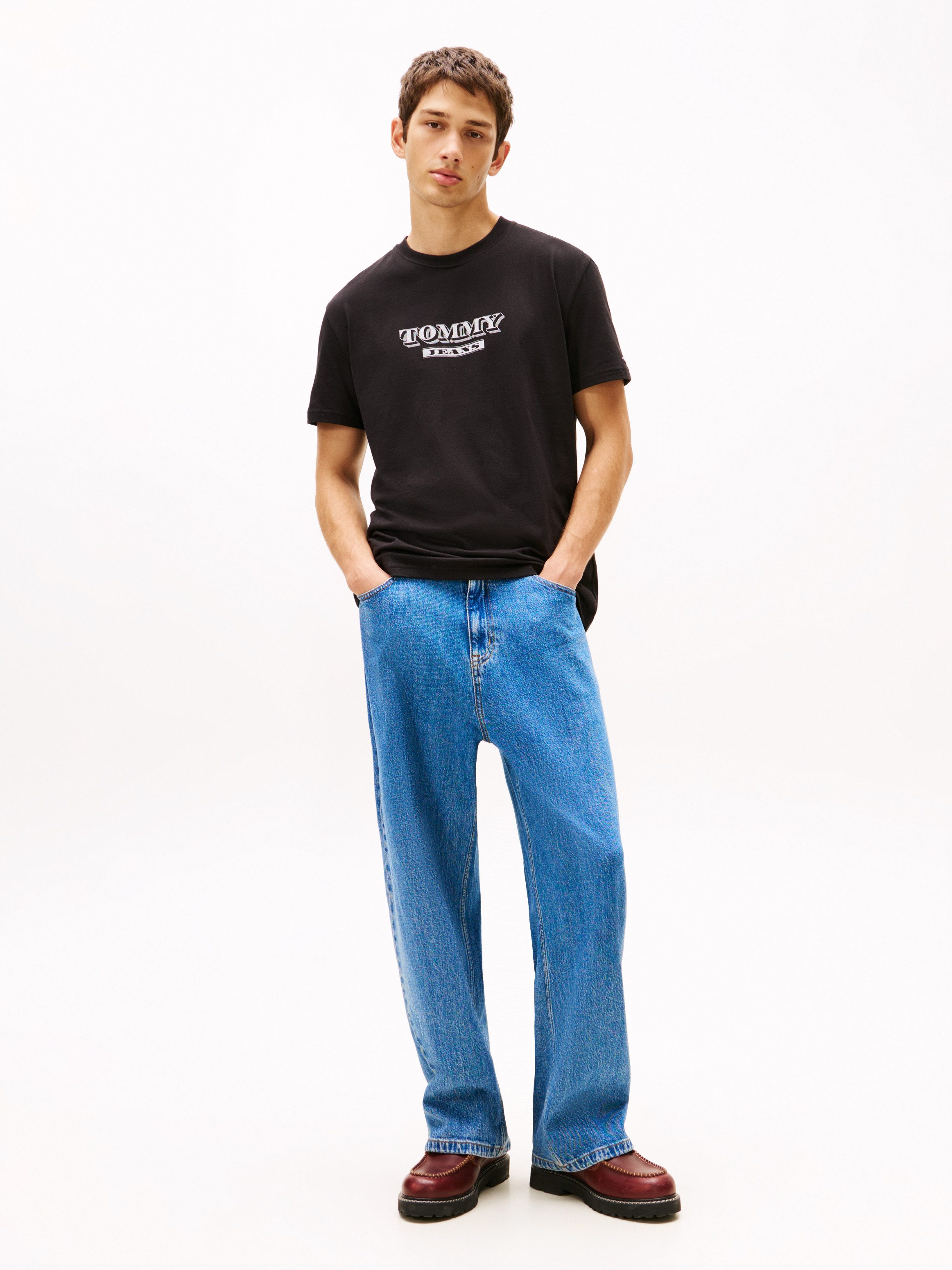 Tommy Jeans Rundhalsshirt TJM BILLS FONT regular fit, Rundhals, bedruckt