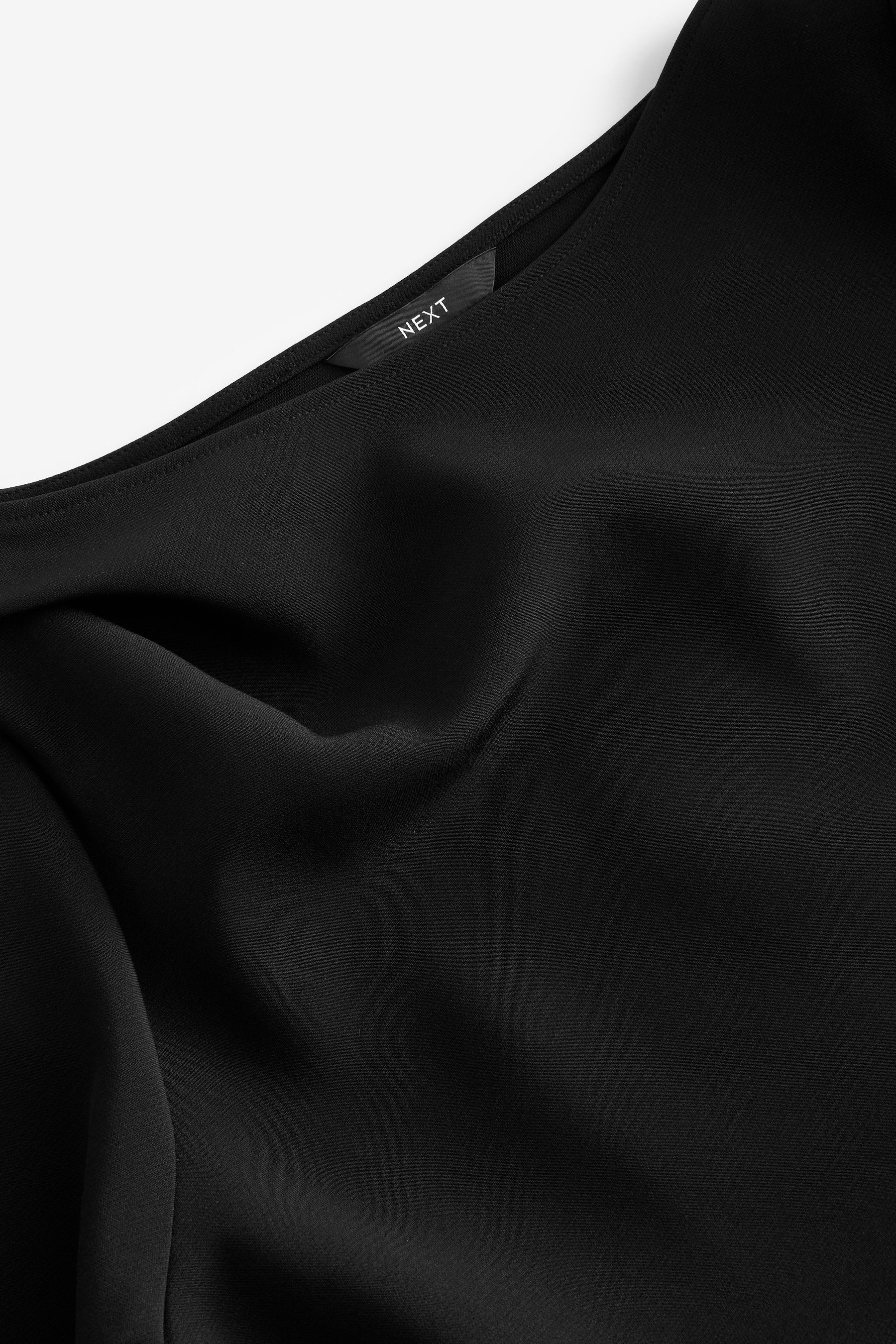 Next Midikleid Kurzärmeliges Midikleid mit Rüschen (1-tlg)