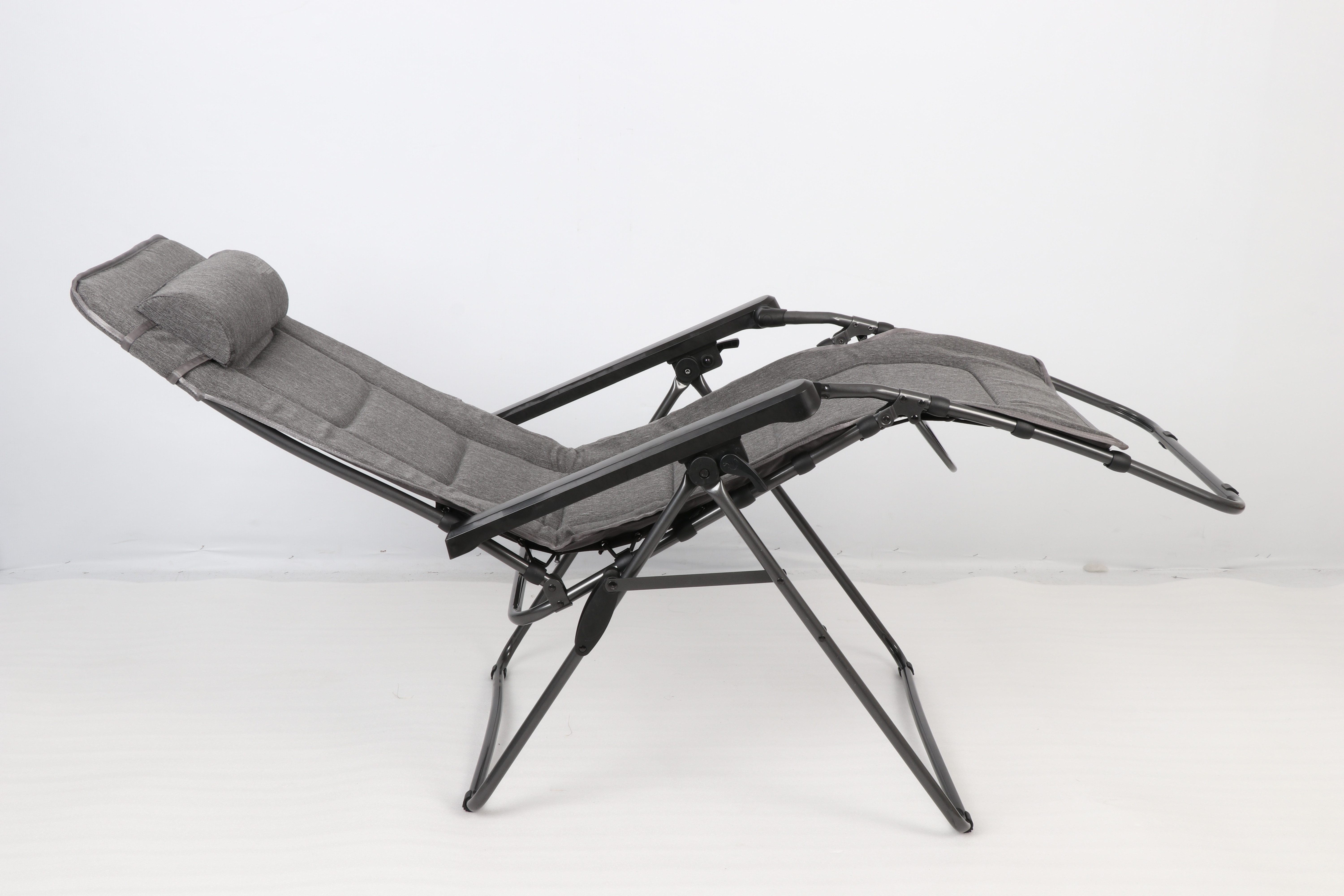 Westfield Gartenliege Relaxliege anthrazit Liegestuhl Sonnenliege Relaxsessel #1, Relaxsessel inkl. Kopfkissen, 1 St., Relaxsessel mit Kopfkissen, stufenlos verstellbar, klappbar, 140 kg Tragkraft, Camping