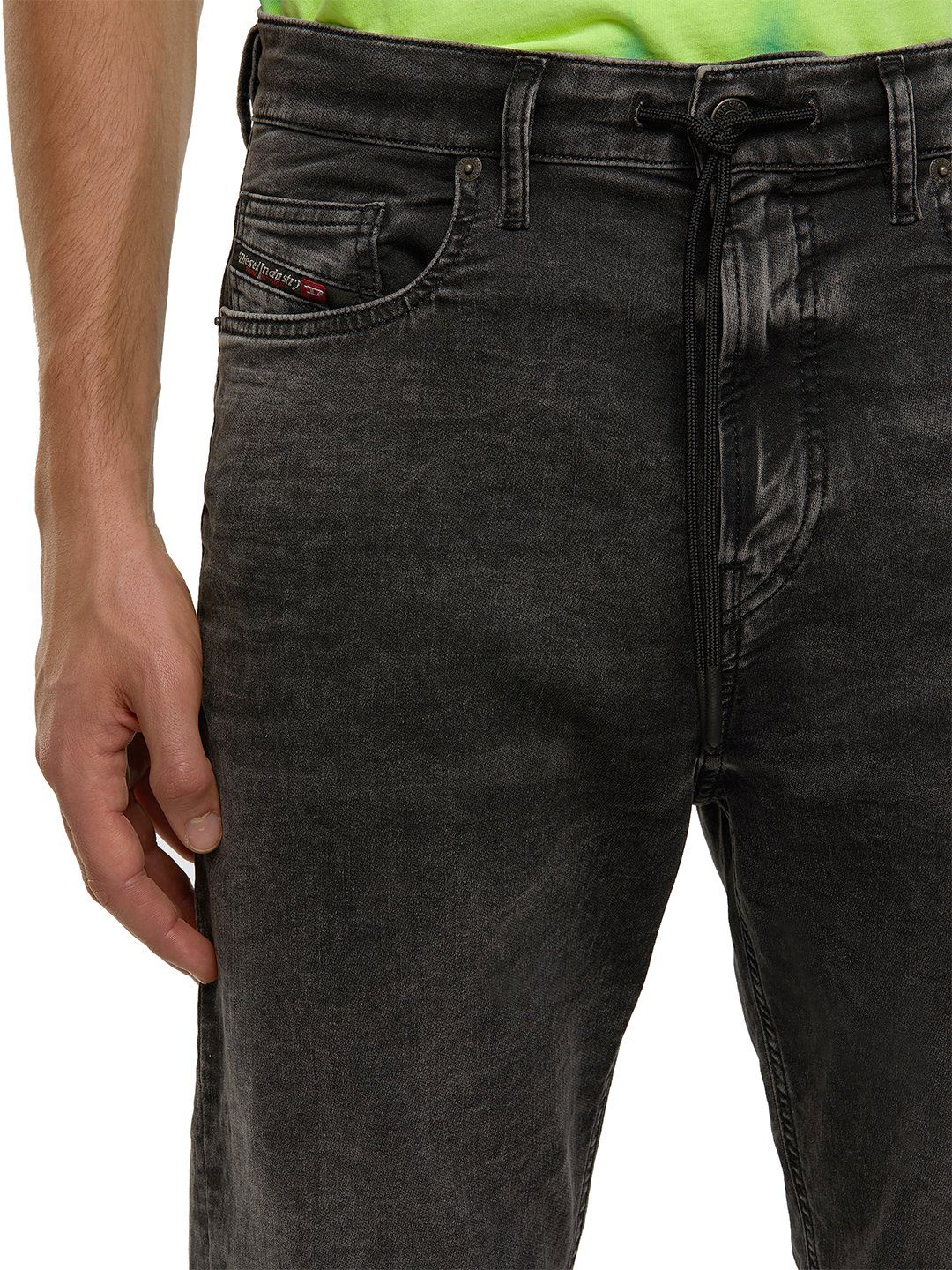 Tapered-fit-Jeans D-Vider JoggJeans - Länge:32 - Super Stretch Diesel 009FZ