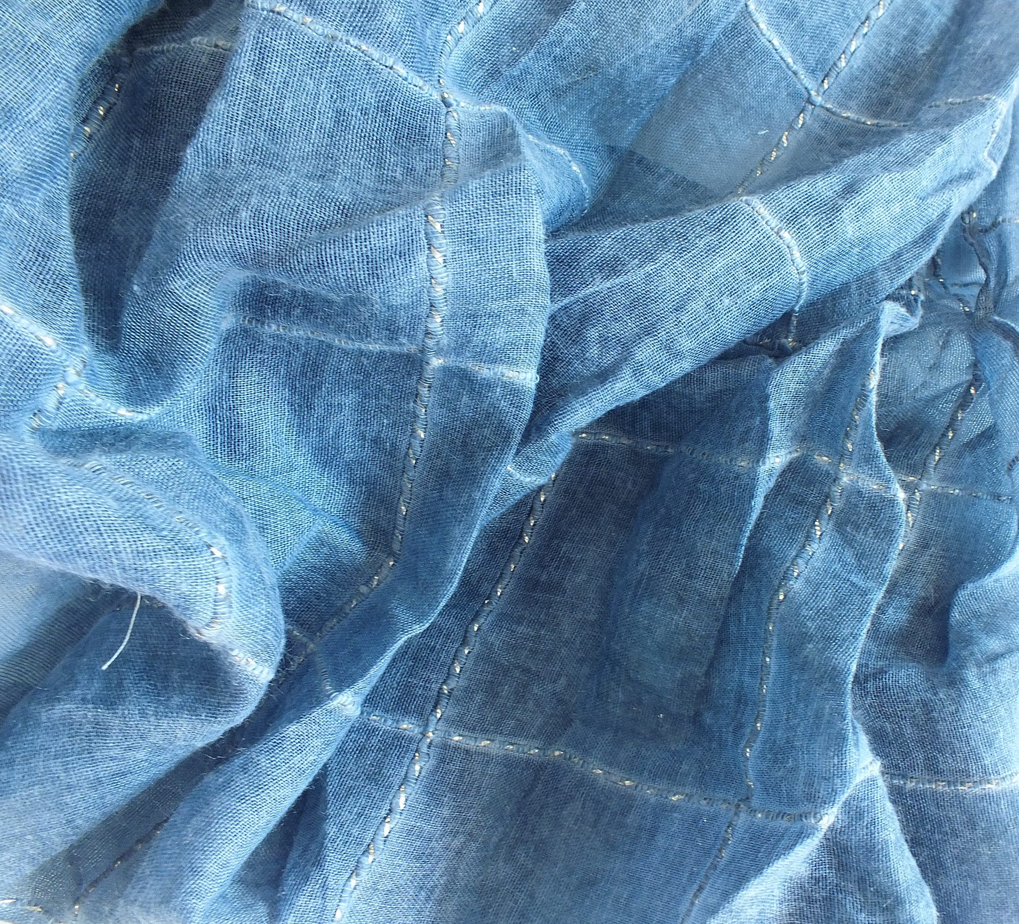 chic4home Loop Dreamy Flair, (1-St. 1-teilig), sommerlicher Damen Loop-Schal Batik-Look mit glitzernden Streifen