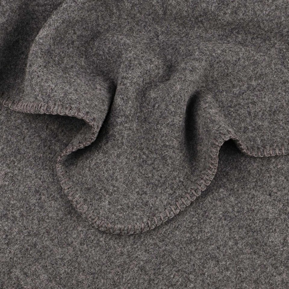 Wohndecke Schani Sophia 80 x 145 cm, Steiner 1888, aus 100 % Merino-Schurwolle