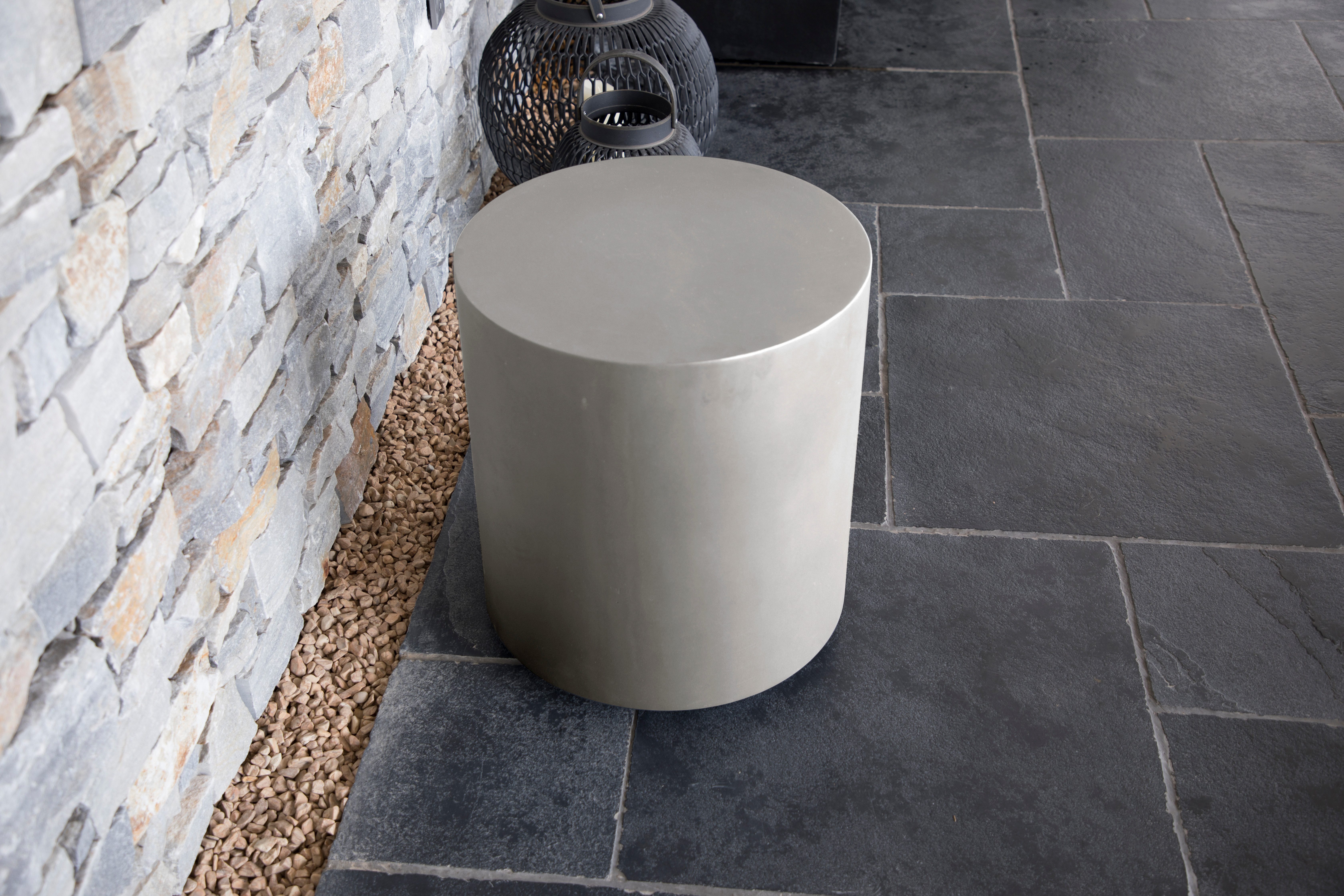 ELEMENTI Beistelltisch ROME aus Beton, modern, Wohnzimmer Tisch (1-St., Beistelltisch aus Beton)