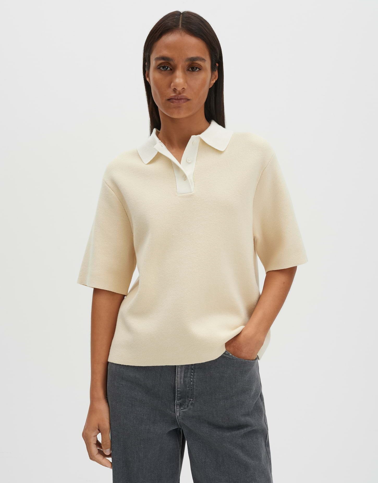 someday Kurzarmpullover TIPOLO Loose mit farblich abgesetzten Kragen gerader Schnitt, leicht verkürzt geschnitten, formstabil