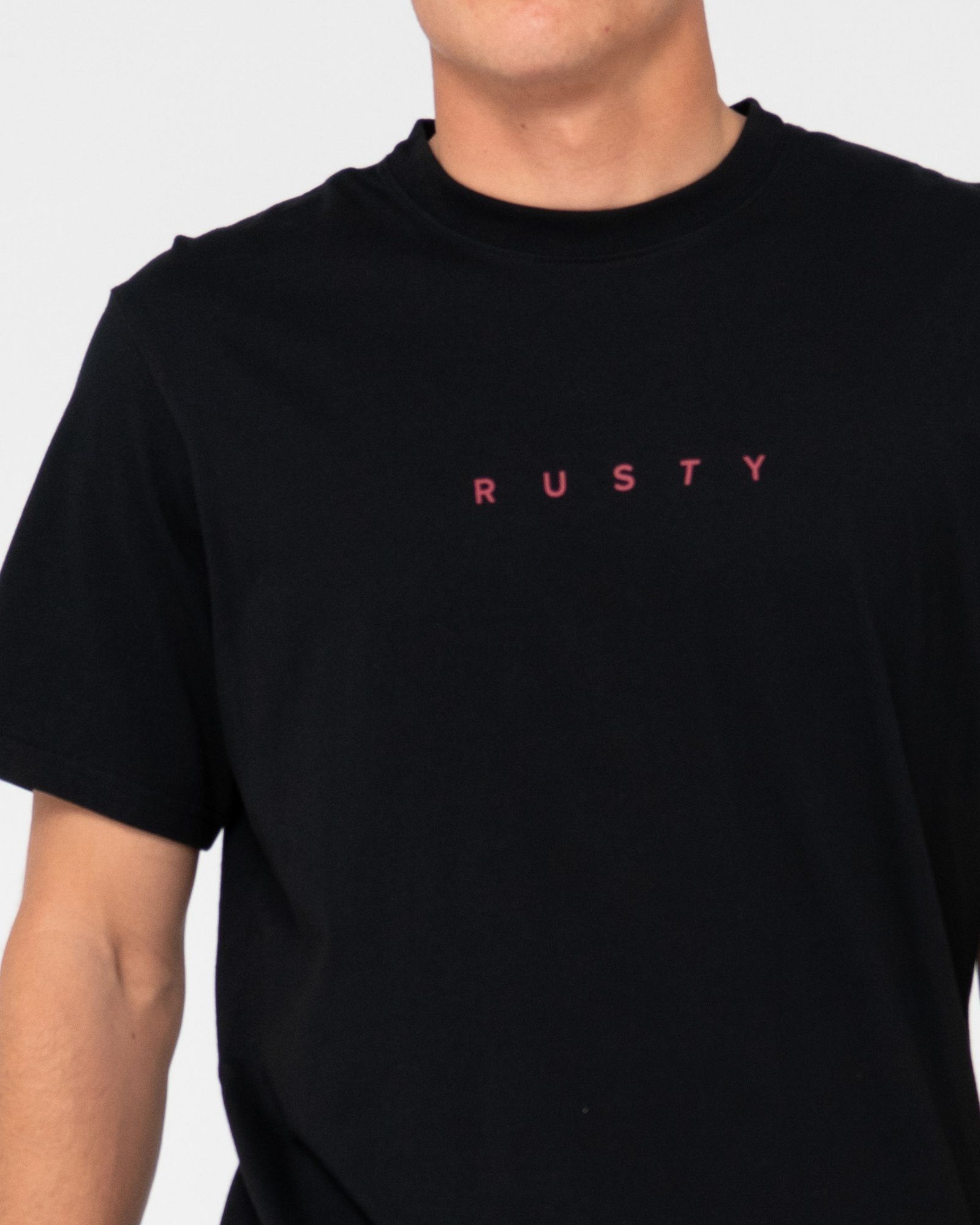 1 T-Shirt Rusty CUT Black SHORT SLEEVE TEE SHORT