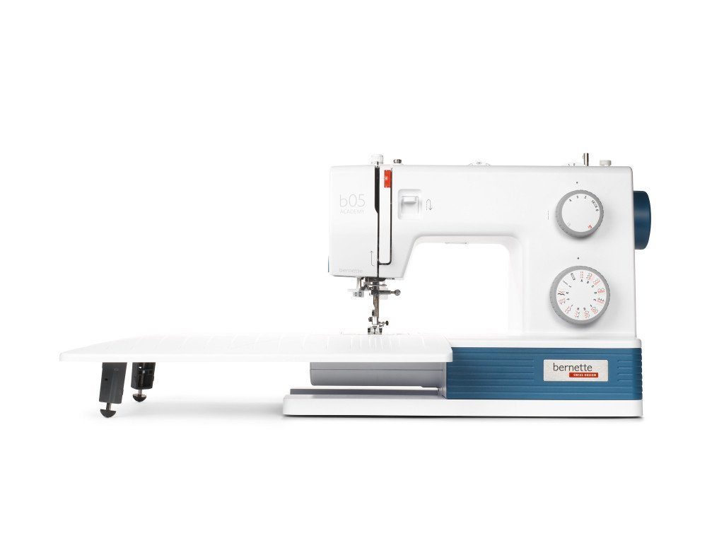 Bernina Nähmaschine Bernette 05 Academy